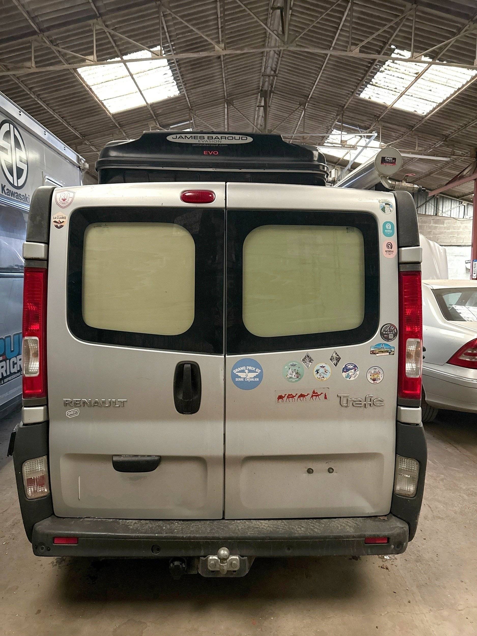 Bravia Renault Trafic