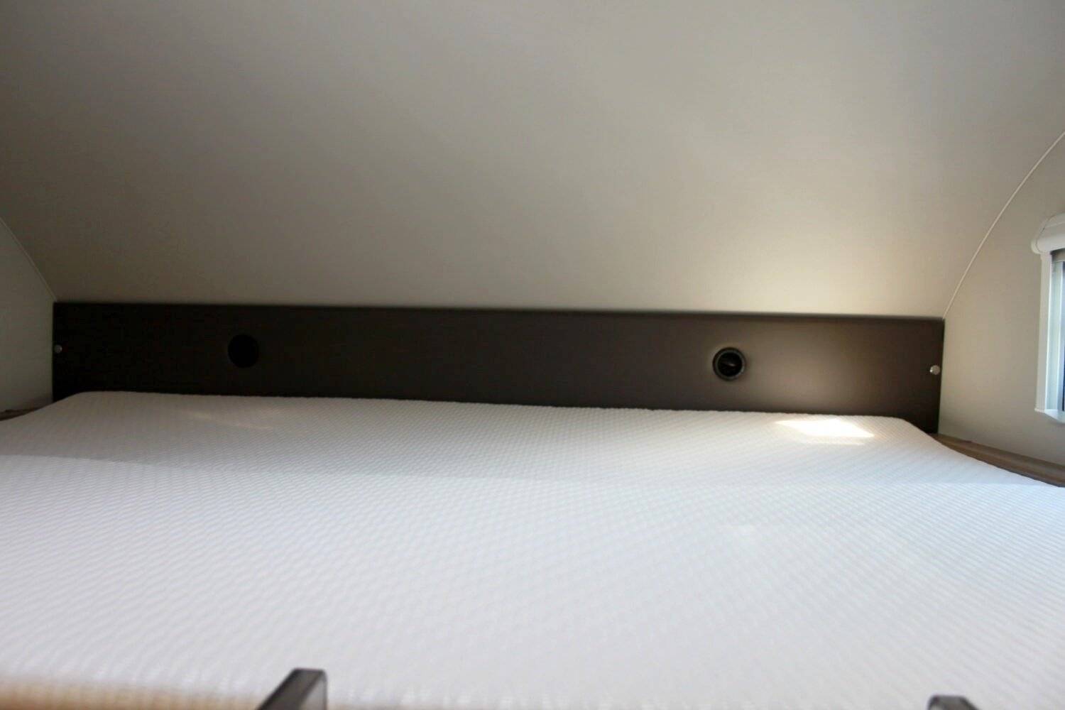 Knaus Live Traveller 600DKG