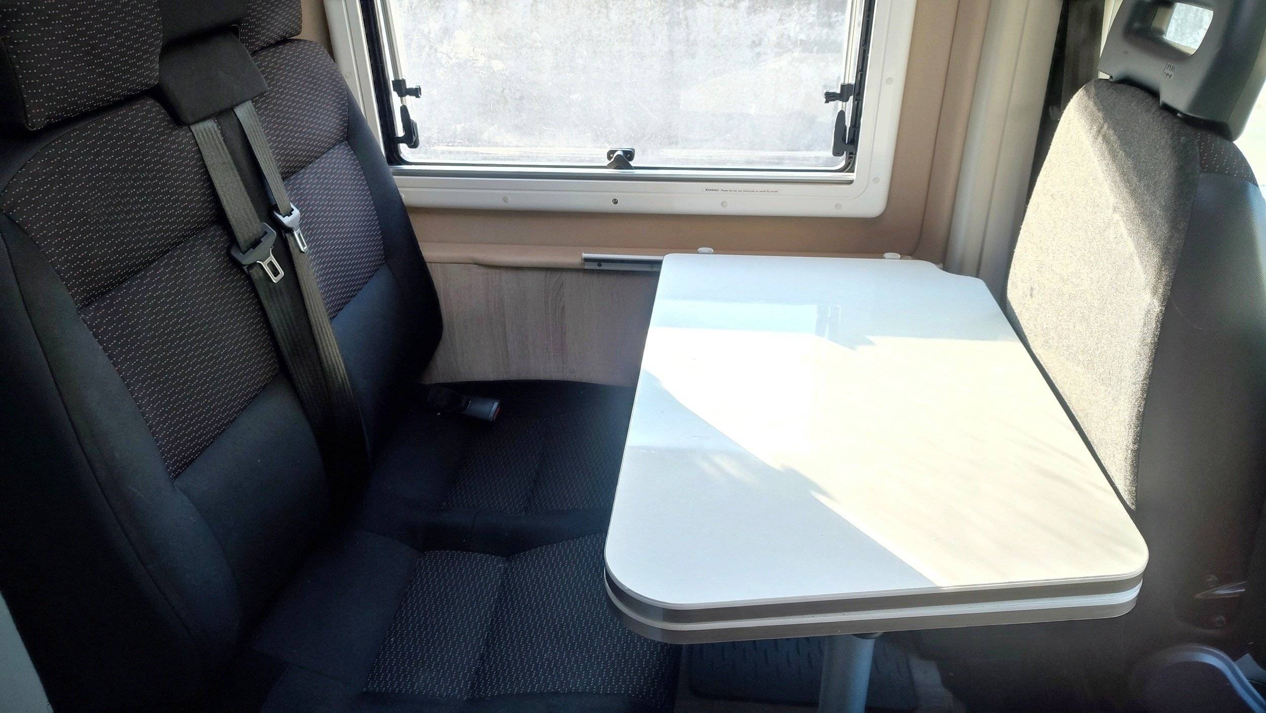 Eethoek Peugeot Boxer L3H2 - Yescapa