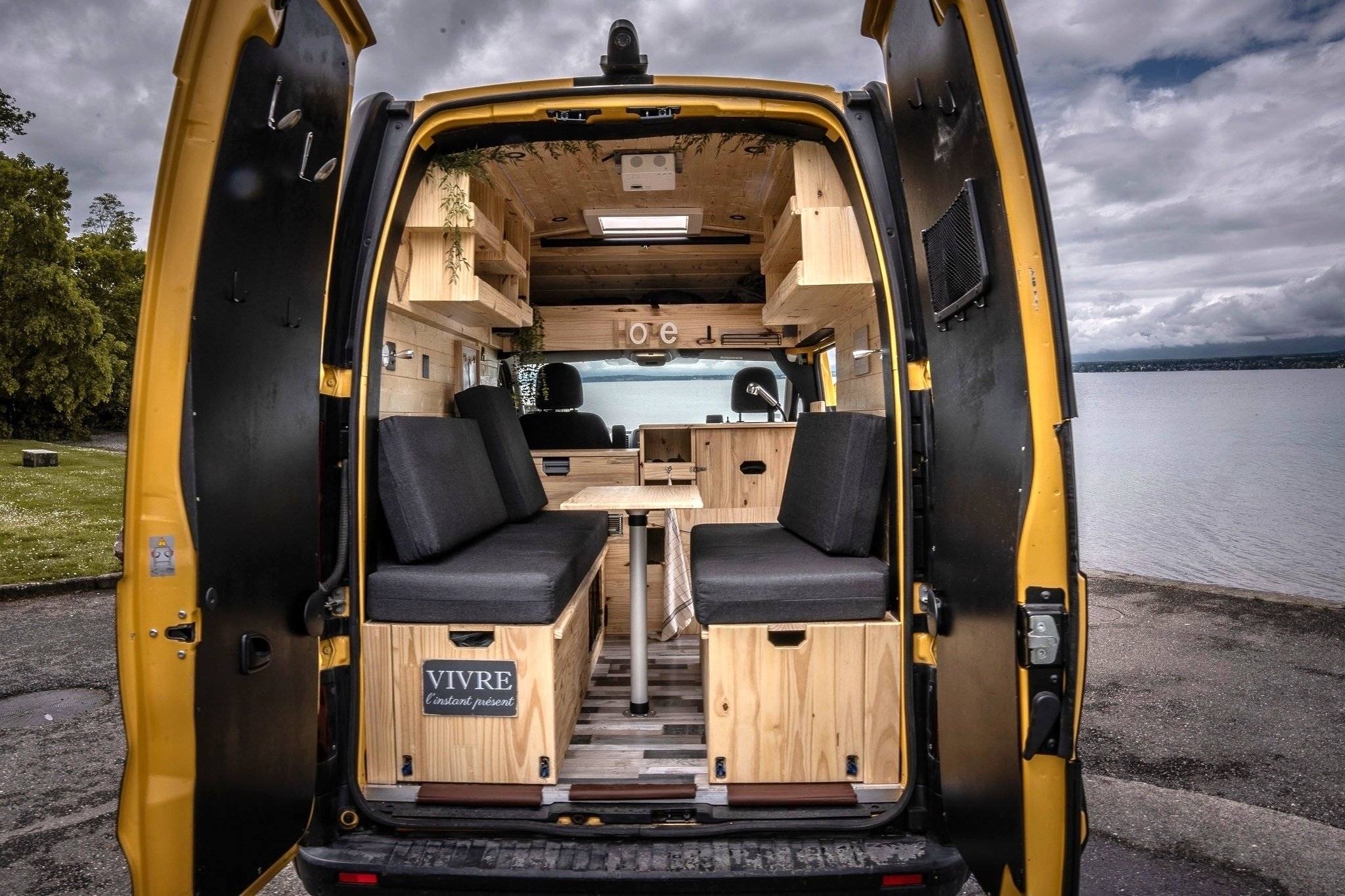 VanRoadEvasion  RENAULT TRAFIC