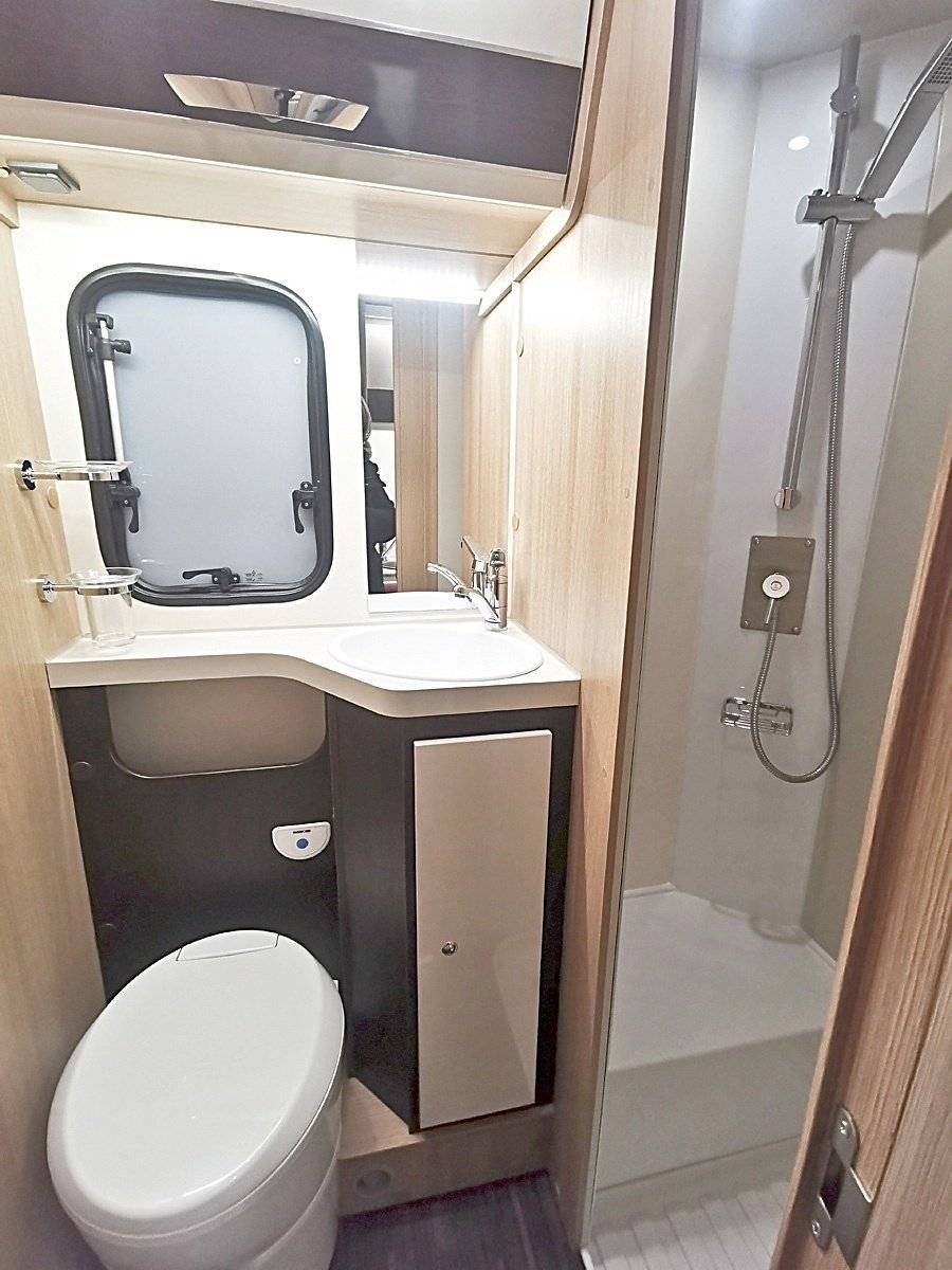 Eura Mobil Forster A699DVB-F