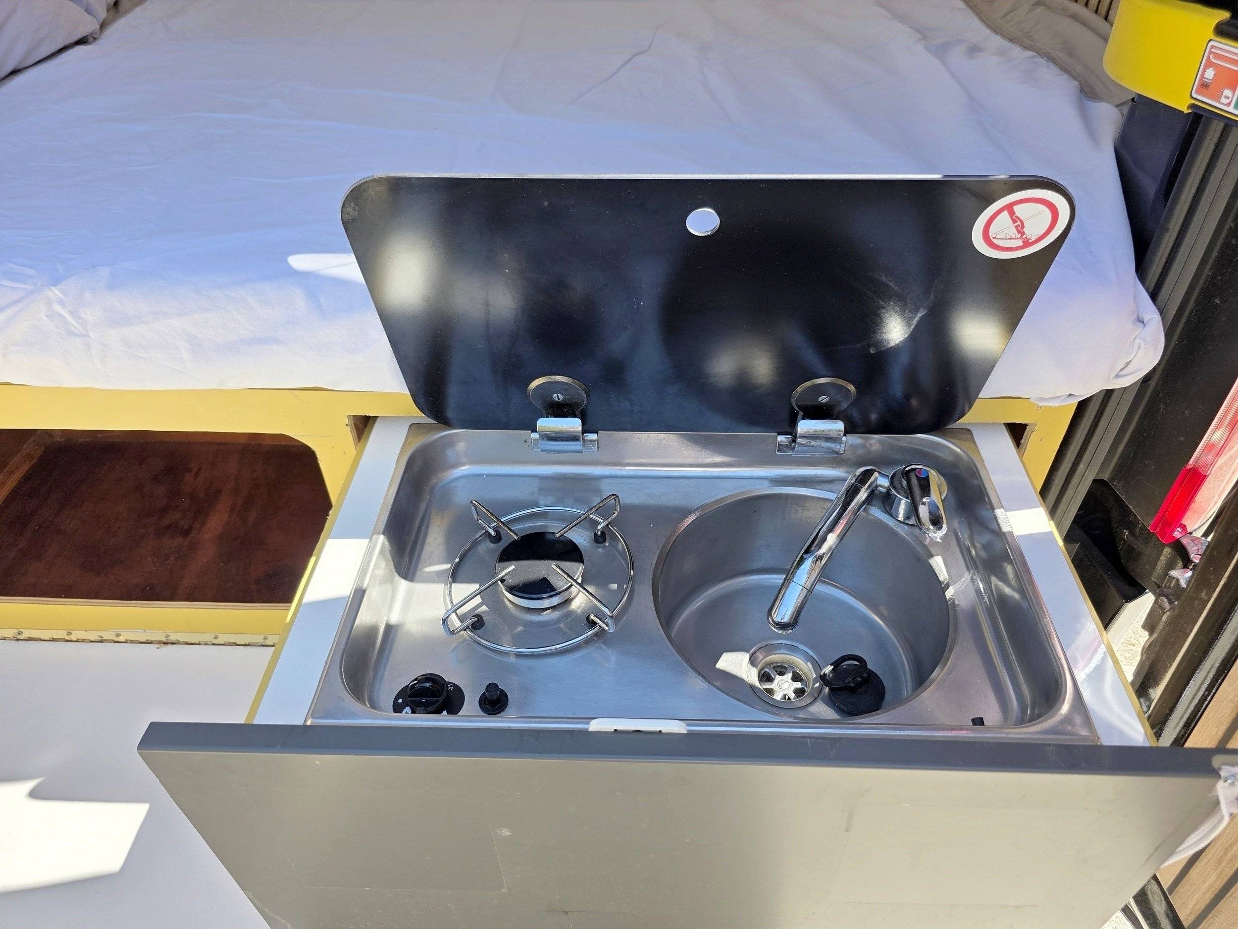 Comedor Ford Transit custom - Yescapa