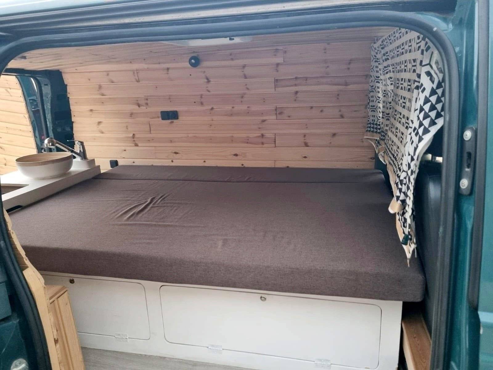 Schlafplätze Mercedes Vito 111 - Yescapa