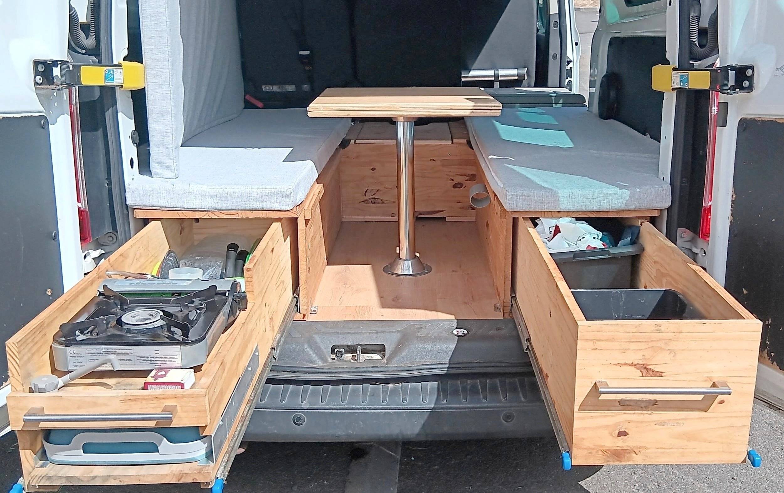 Custom 5 places Transit 2,2 l 125 ch