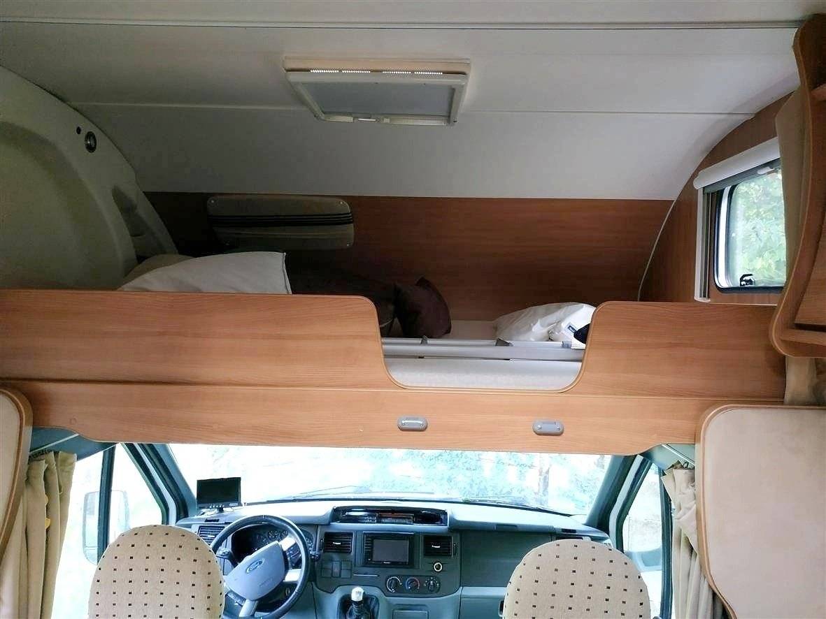 Challenger ford transit