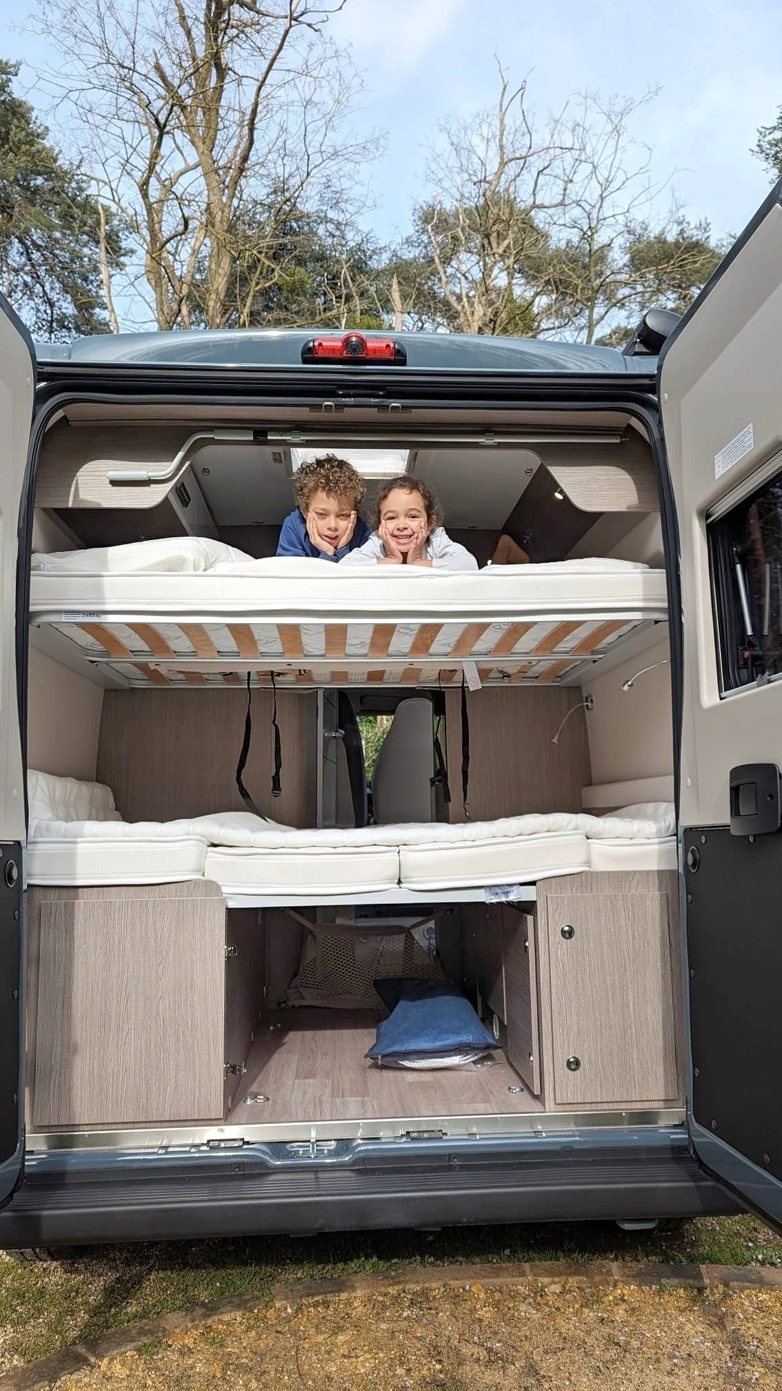 Berth Citroën Jumper 2,0 l 110 ch - Yescapa
