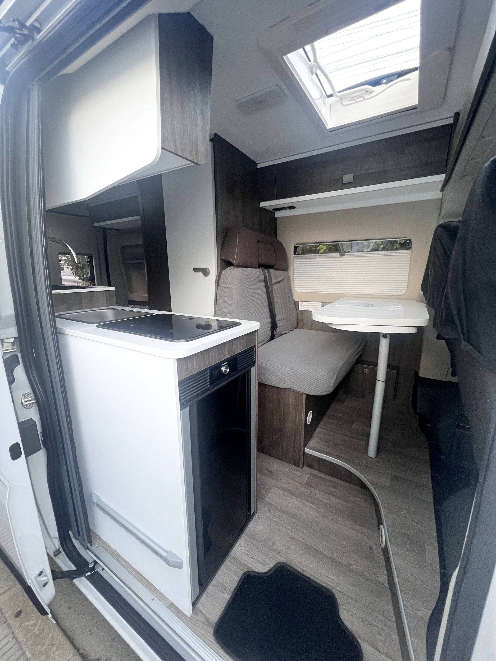 Eethoek Fiat DUCATO 140CV - Yescapa