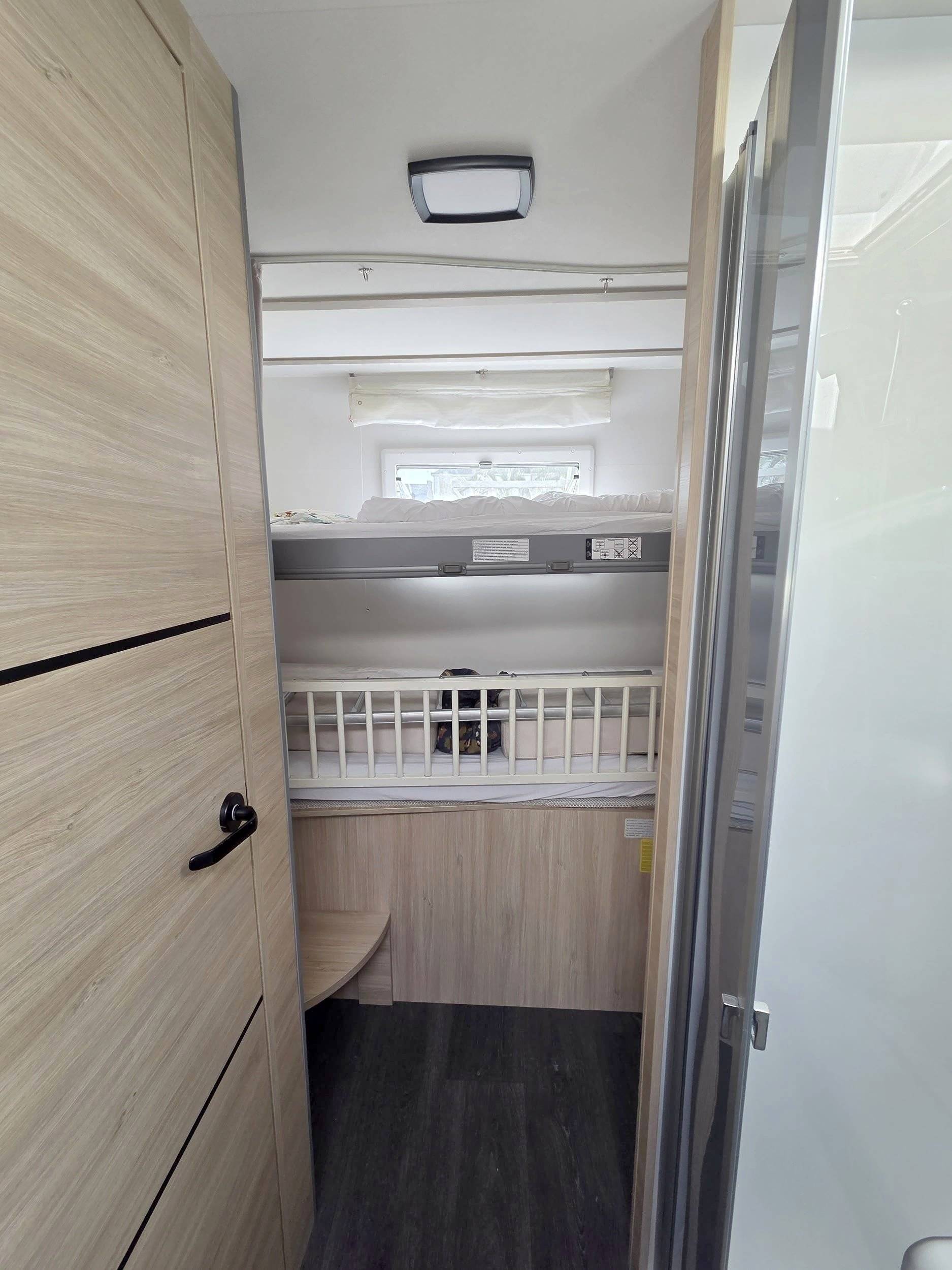 Challenger 380 etape edition