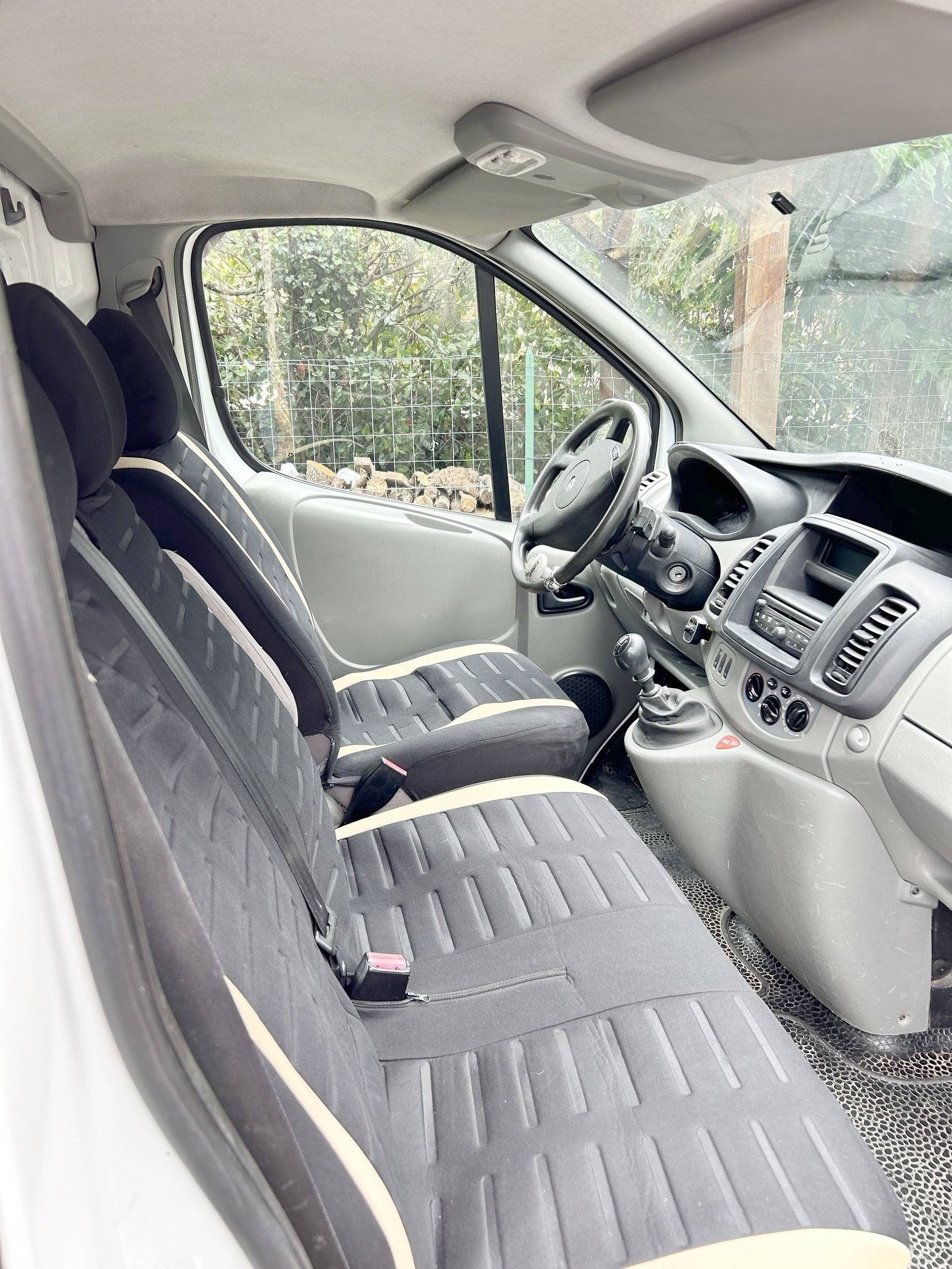 Renault Trafic 2,0 l 115 ch