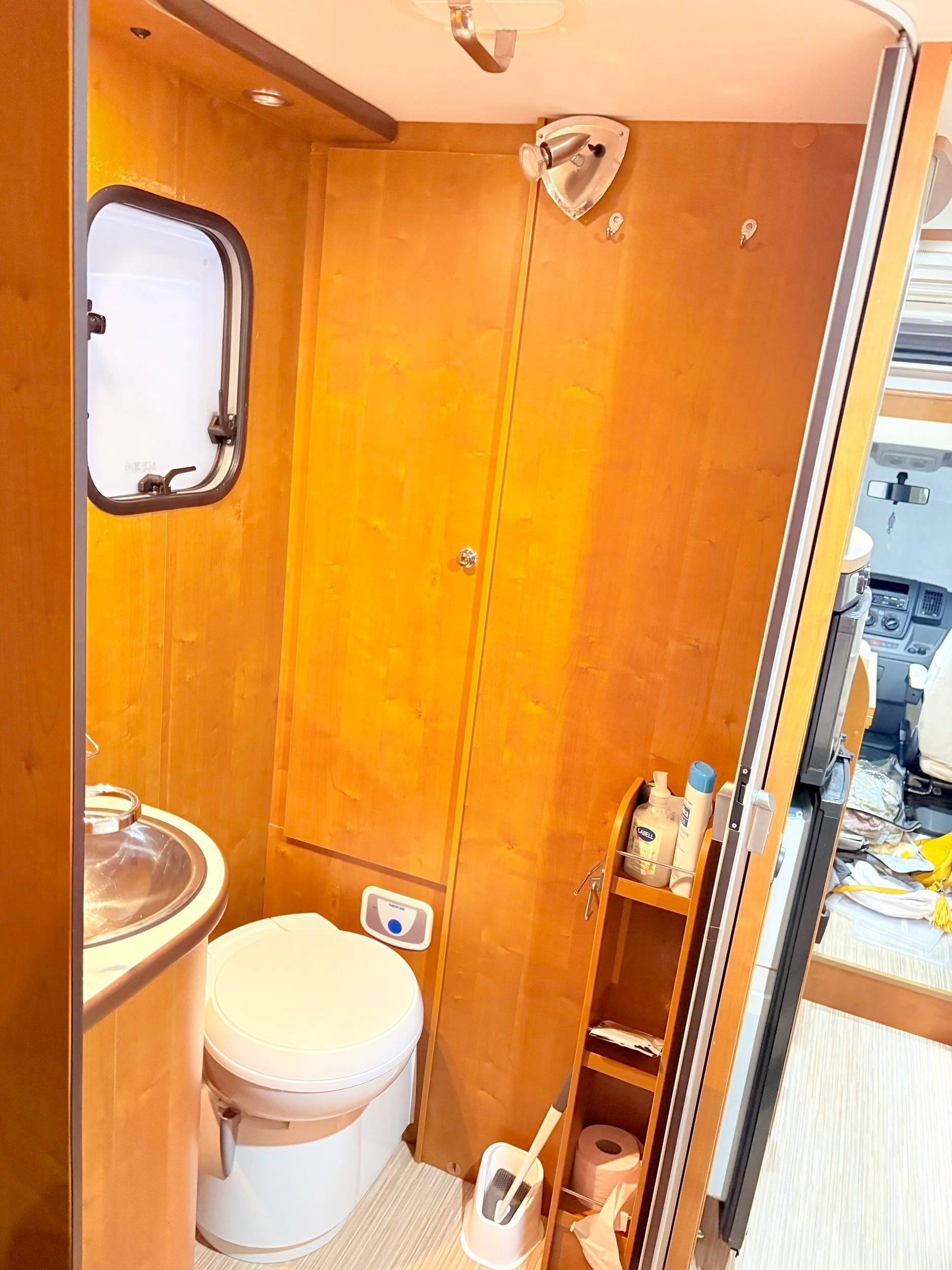 Berth Citroën Jumper 2,2 l 130 ch - Yescapa