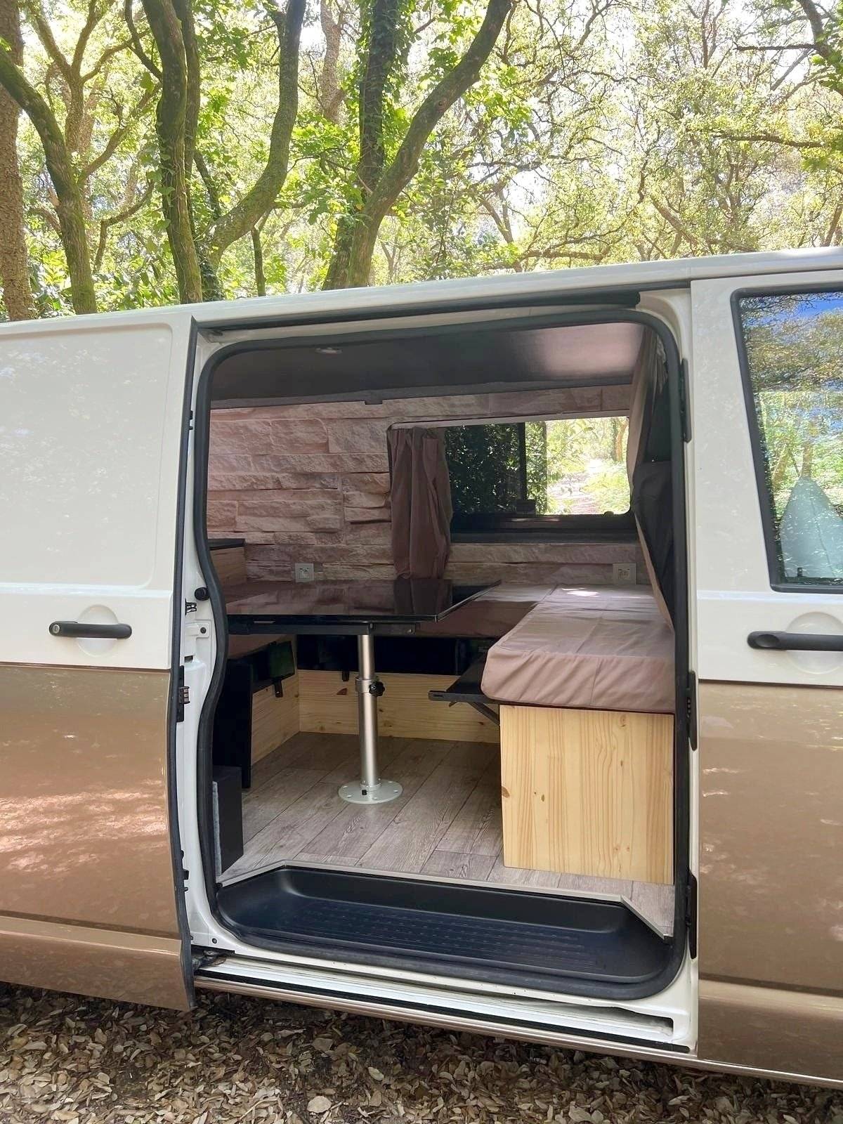 Volkswagen Transporter  T5 2,0 l 140 ch