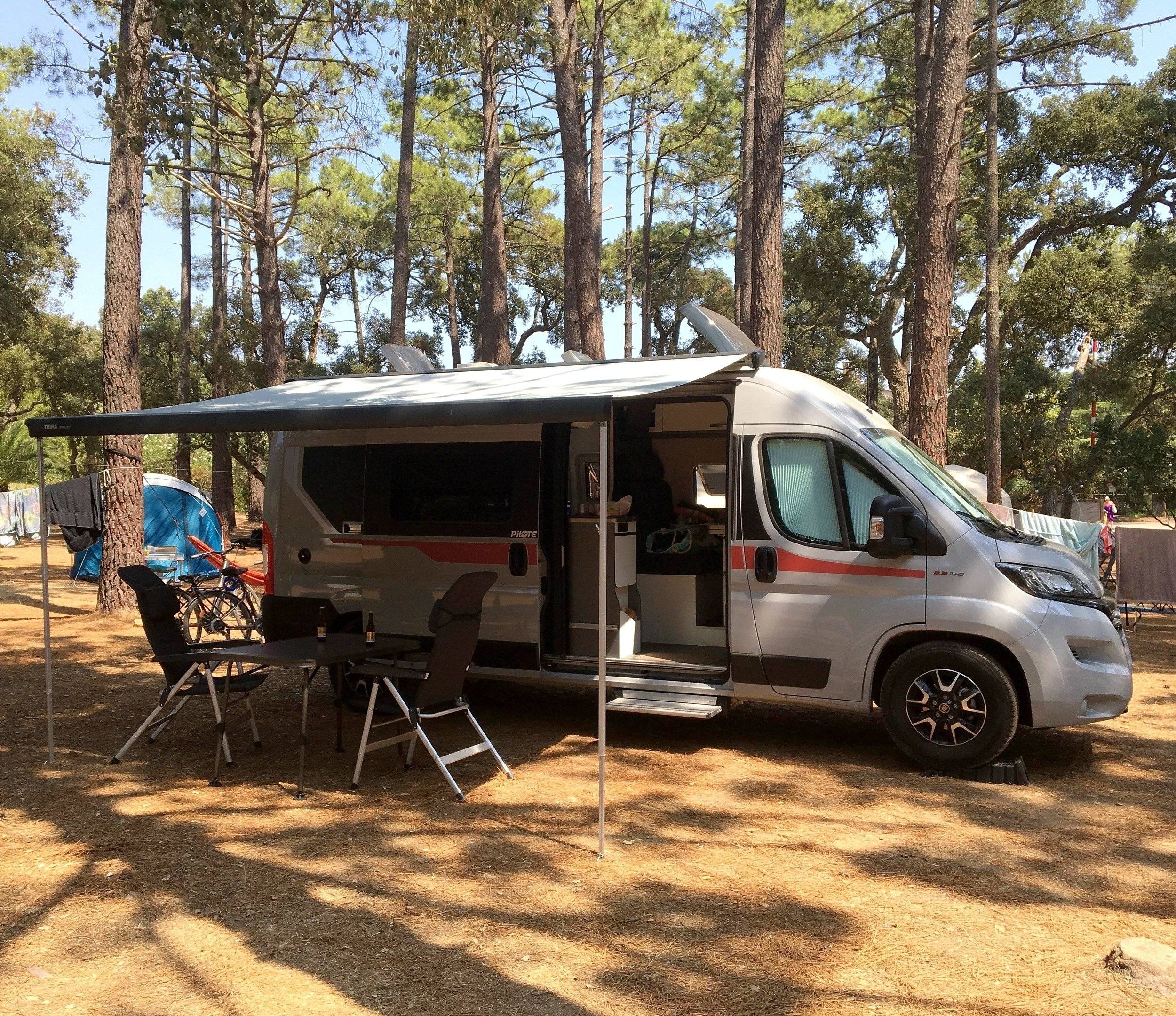 Vue avant de 3/4 Fiat ducato 2,3 l 140 cv - Yescapa