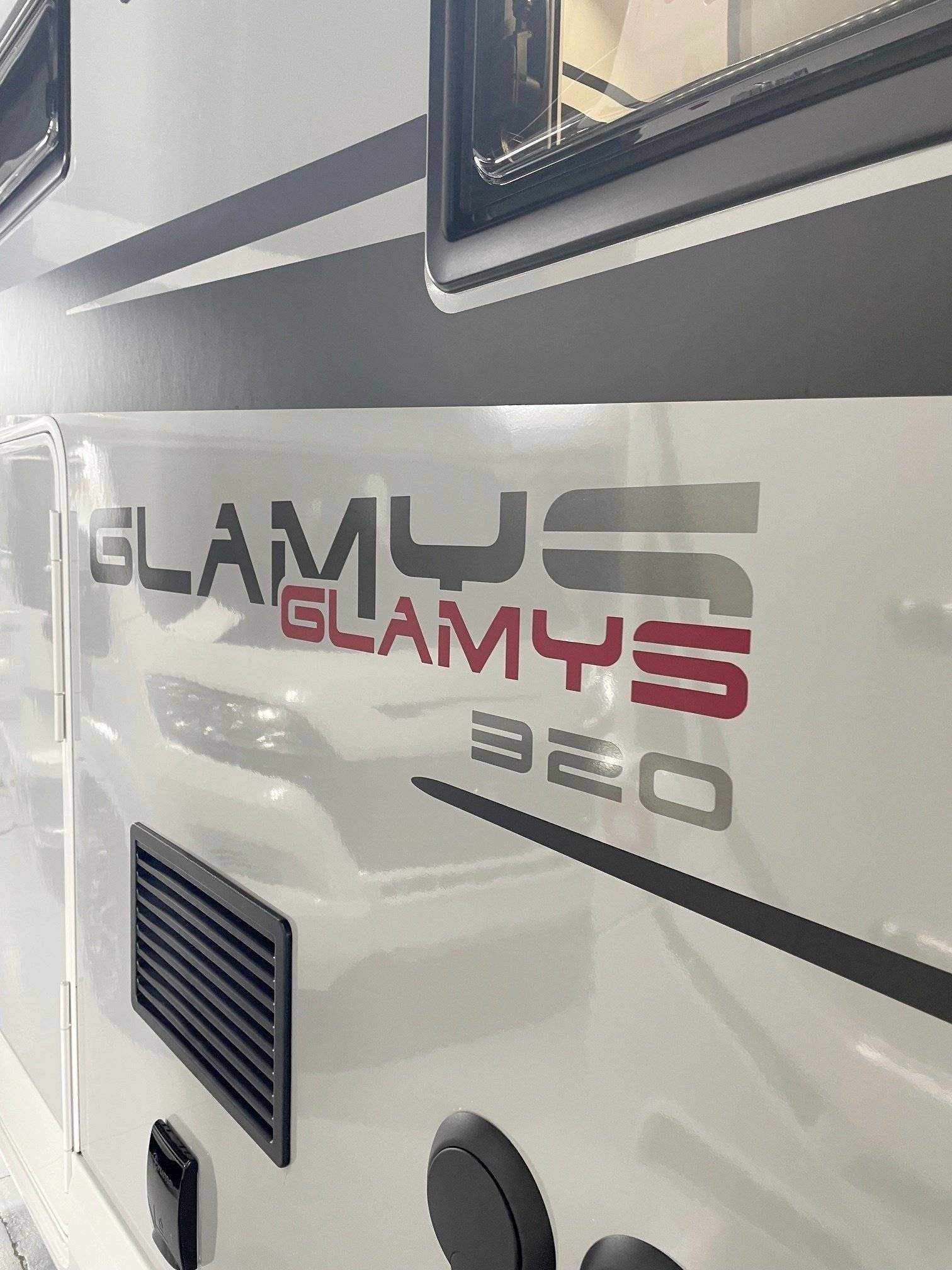 Mclouis Mclouis  320