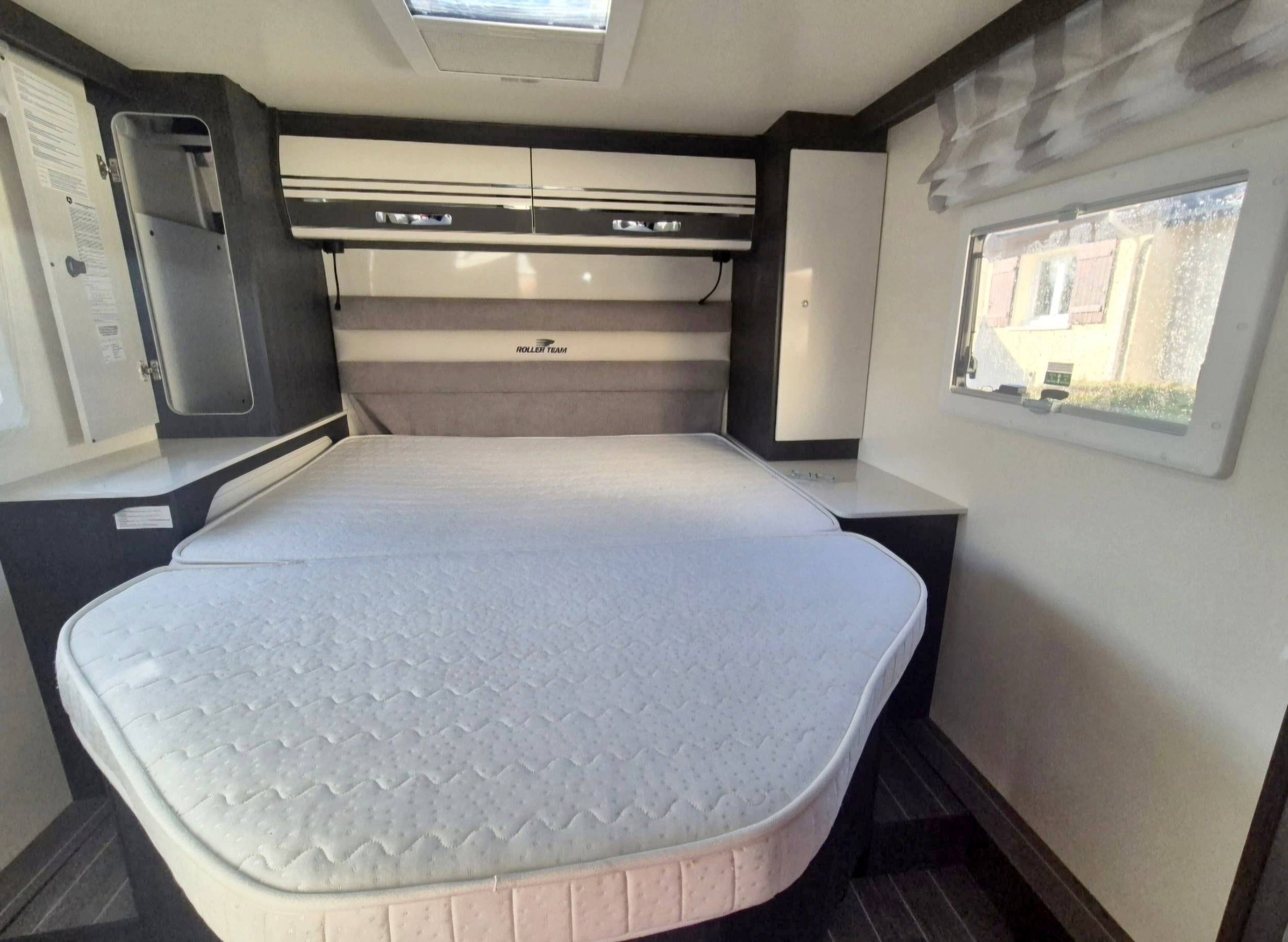 Schlafplätze Ford Roller Team Kronos 284 tl - Yescapa