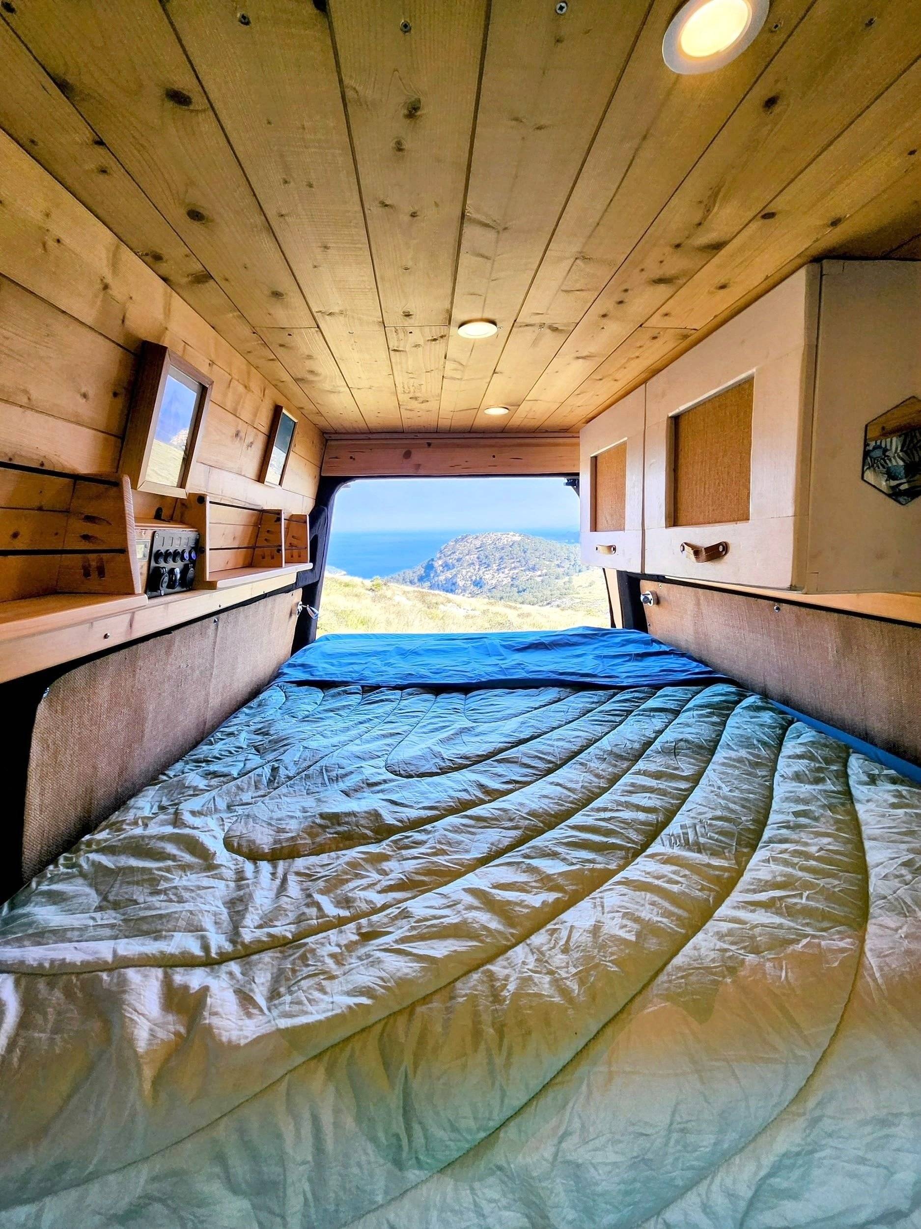 Volkswagen T5 2,0 l 102 ch