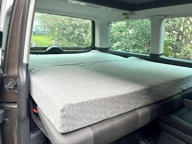 Volkswagen T5 2 l 140 ch