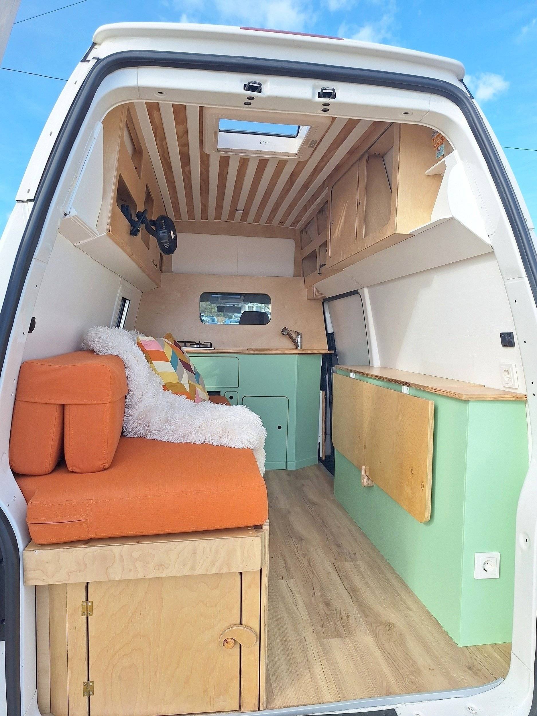 eu Volkswagen Transporter T6 TDI BM long