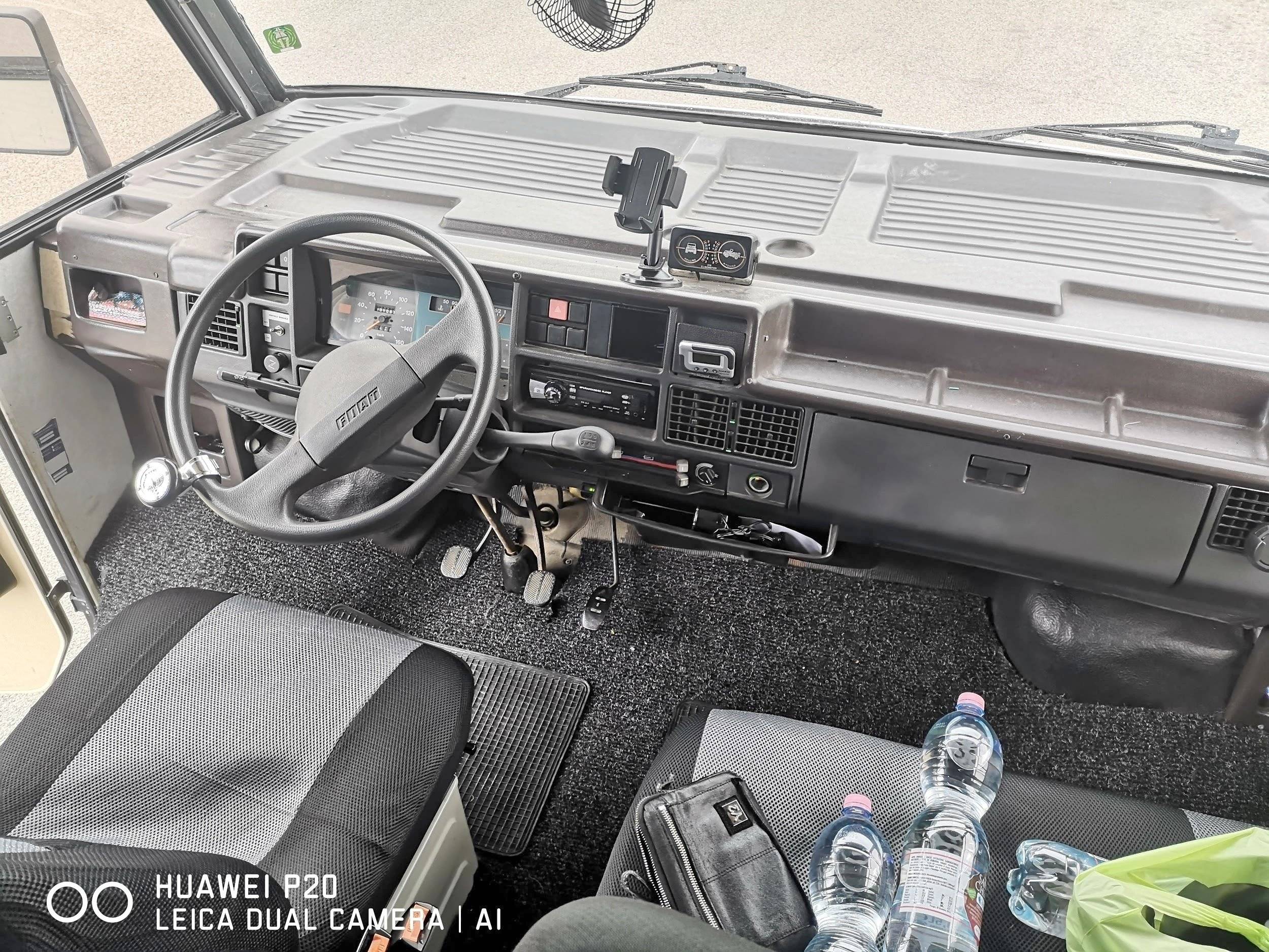 Poste de conduite Fiat Ducato 2.5 TD - Yescapa