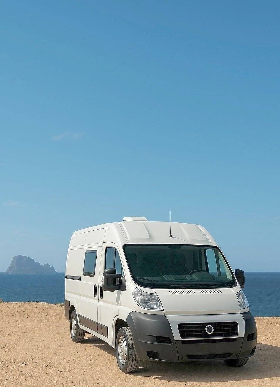 Vue avant de 3/4 Fiat Fiat ducato - Yescapa