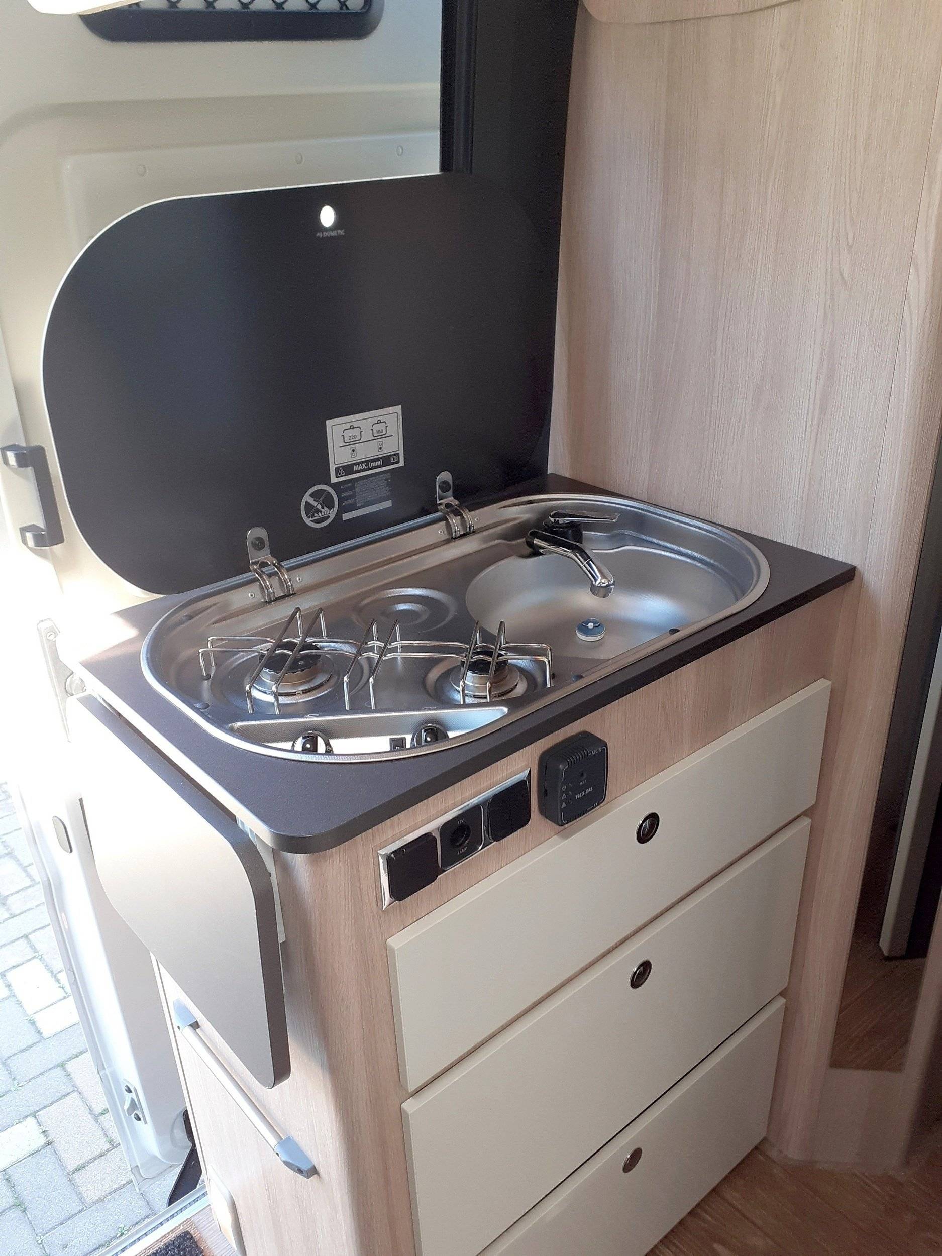 Giottiline Giotti Van 60 T Privilege by Rapidò