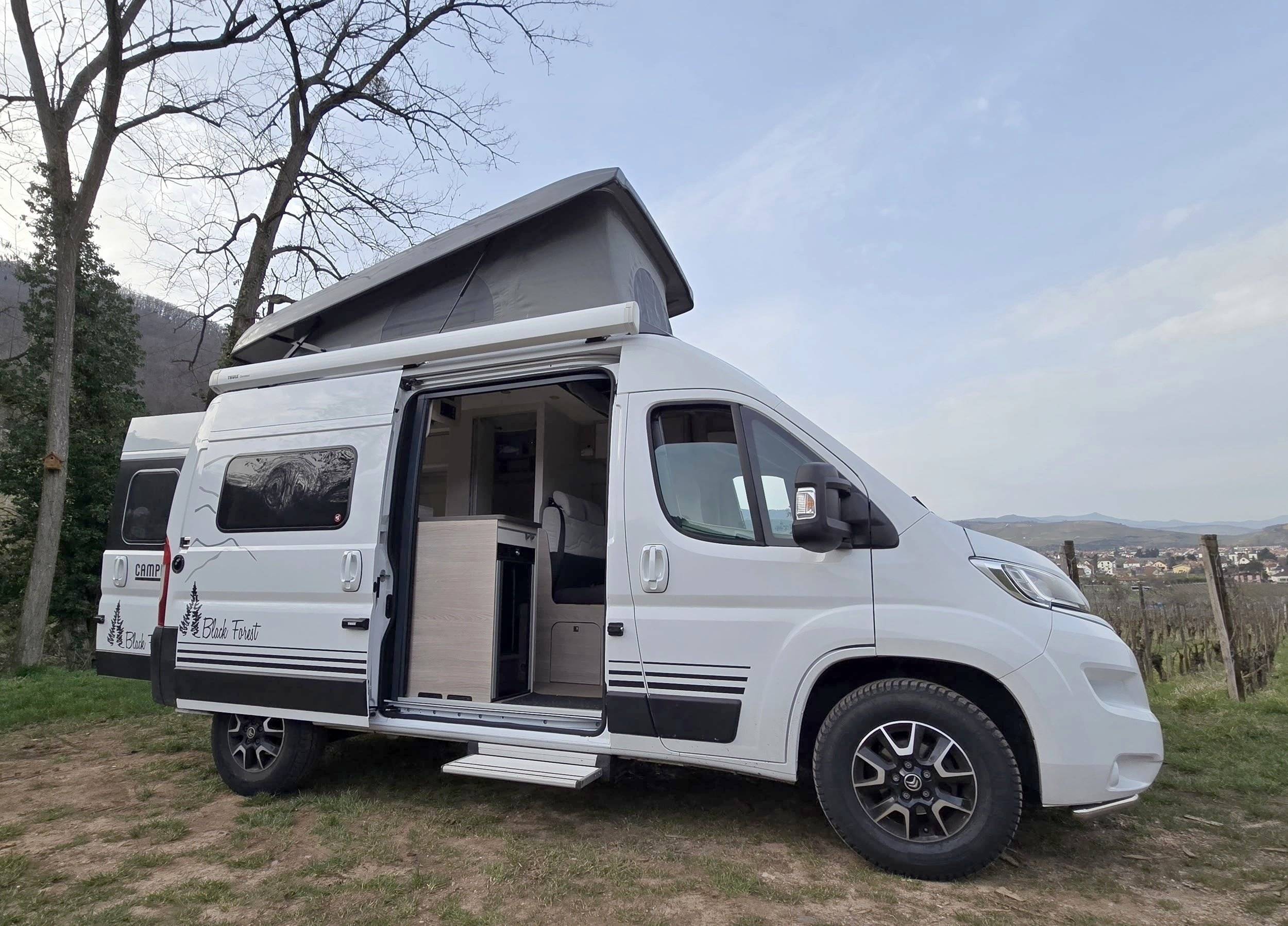 Bürstner CAMPEO C540 BLACK FOREST