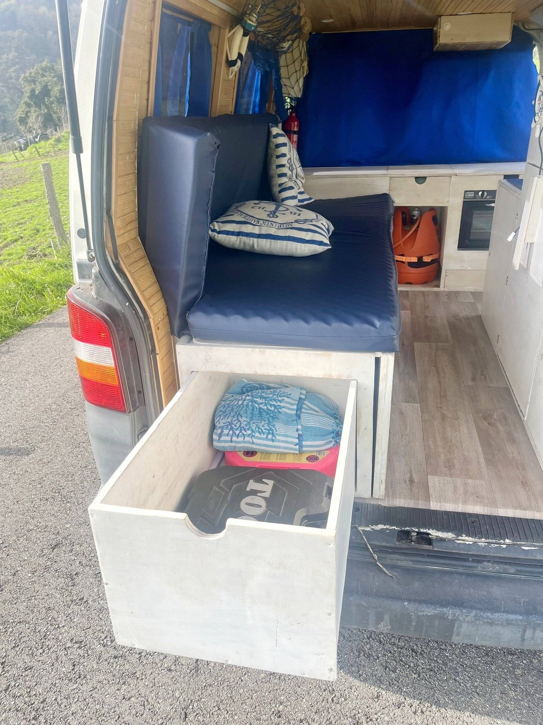 Volkswagen T5 2,5 l 130 ch