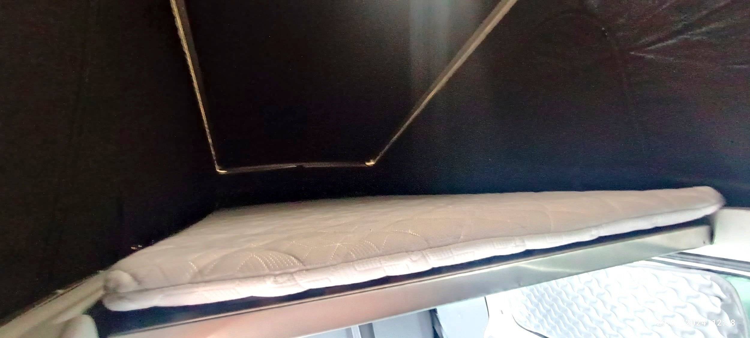 Plazas en cama Volkswagen Transporter T6.1  2,0 l 110ch - Yescapa