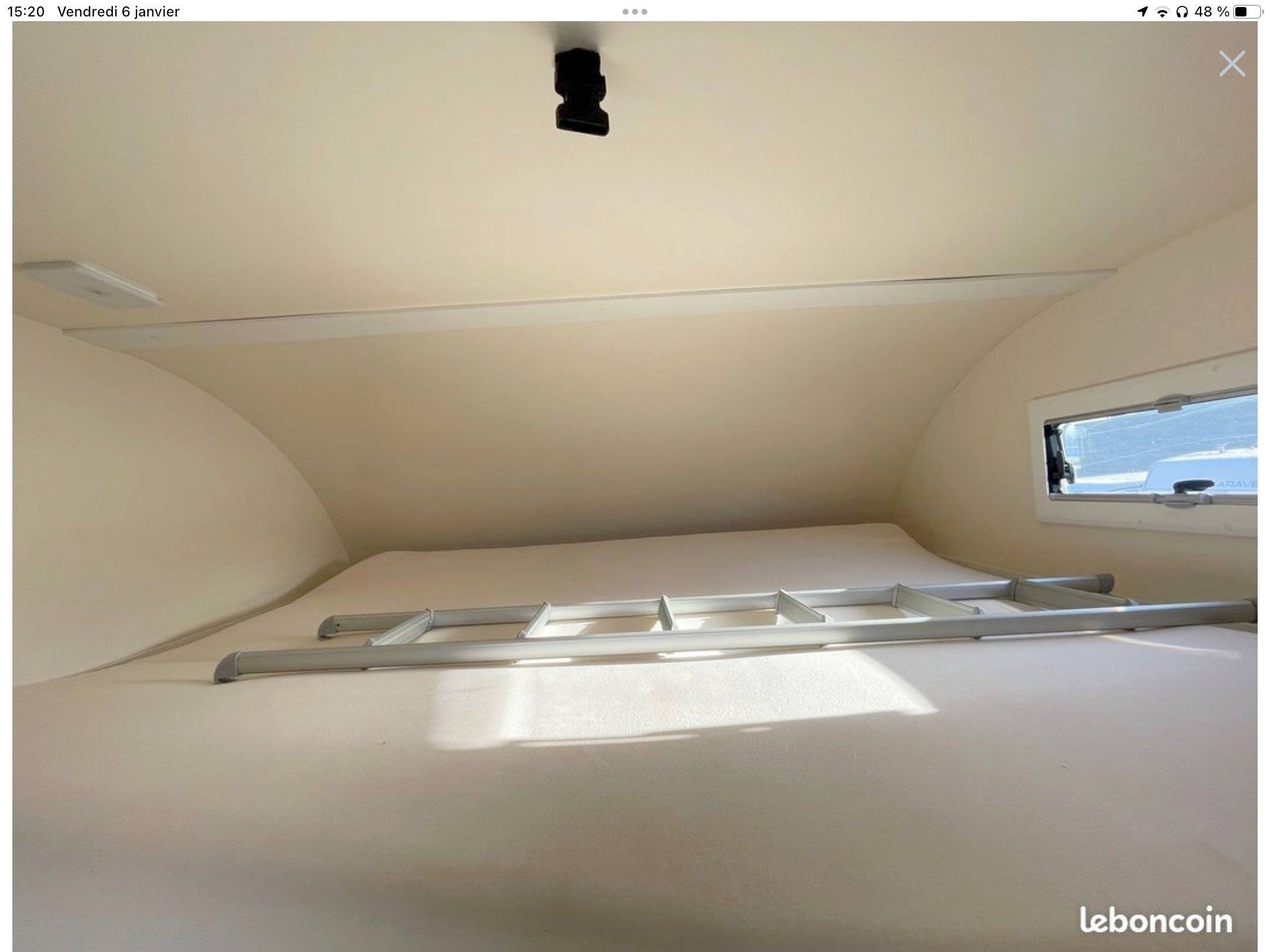 Cavarans International. HORON 77 M