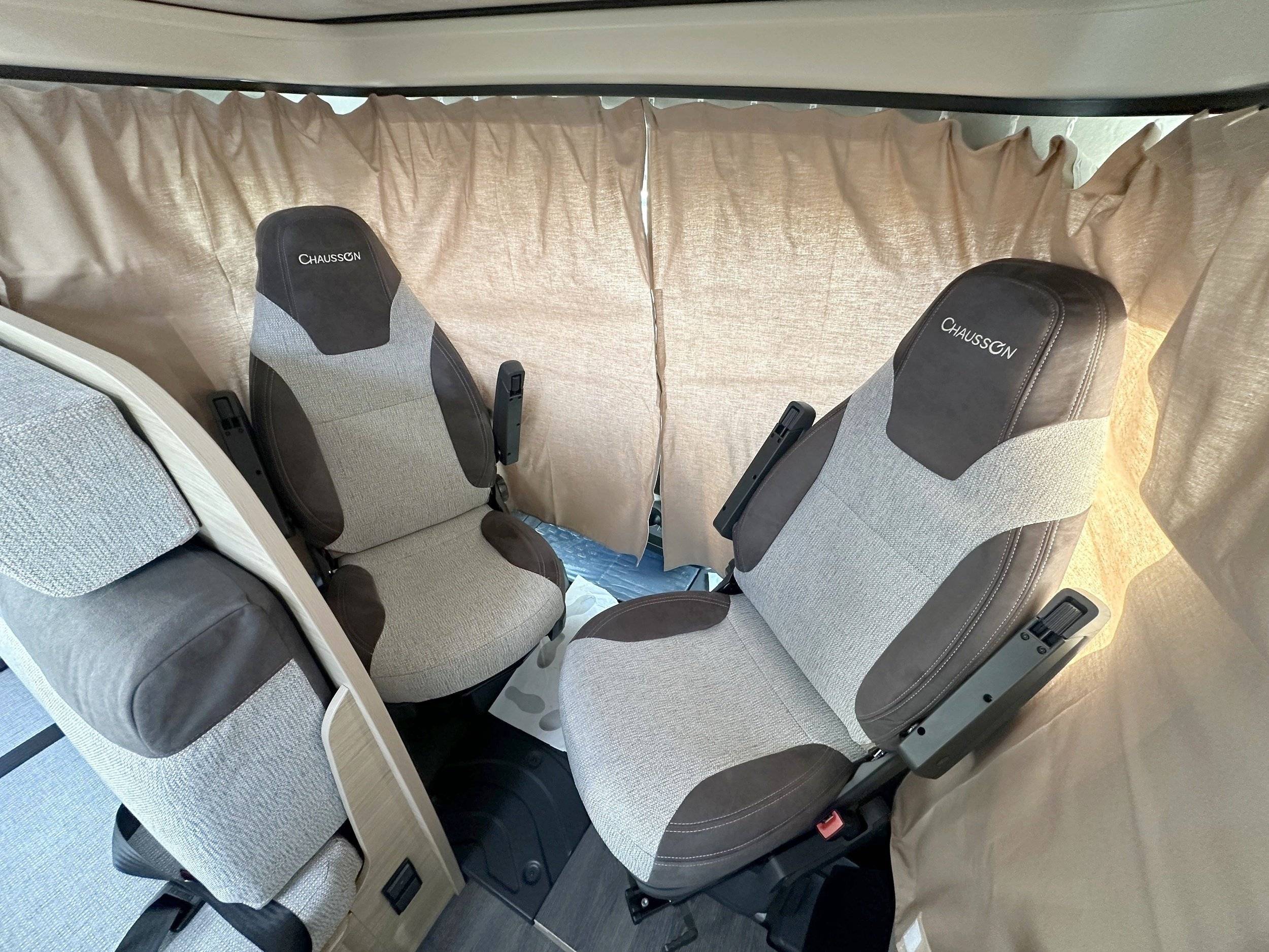 Chausson C727 FIRST LINE