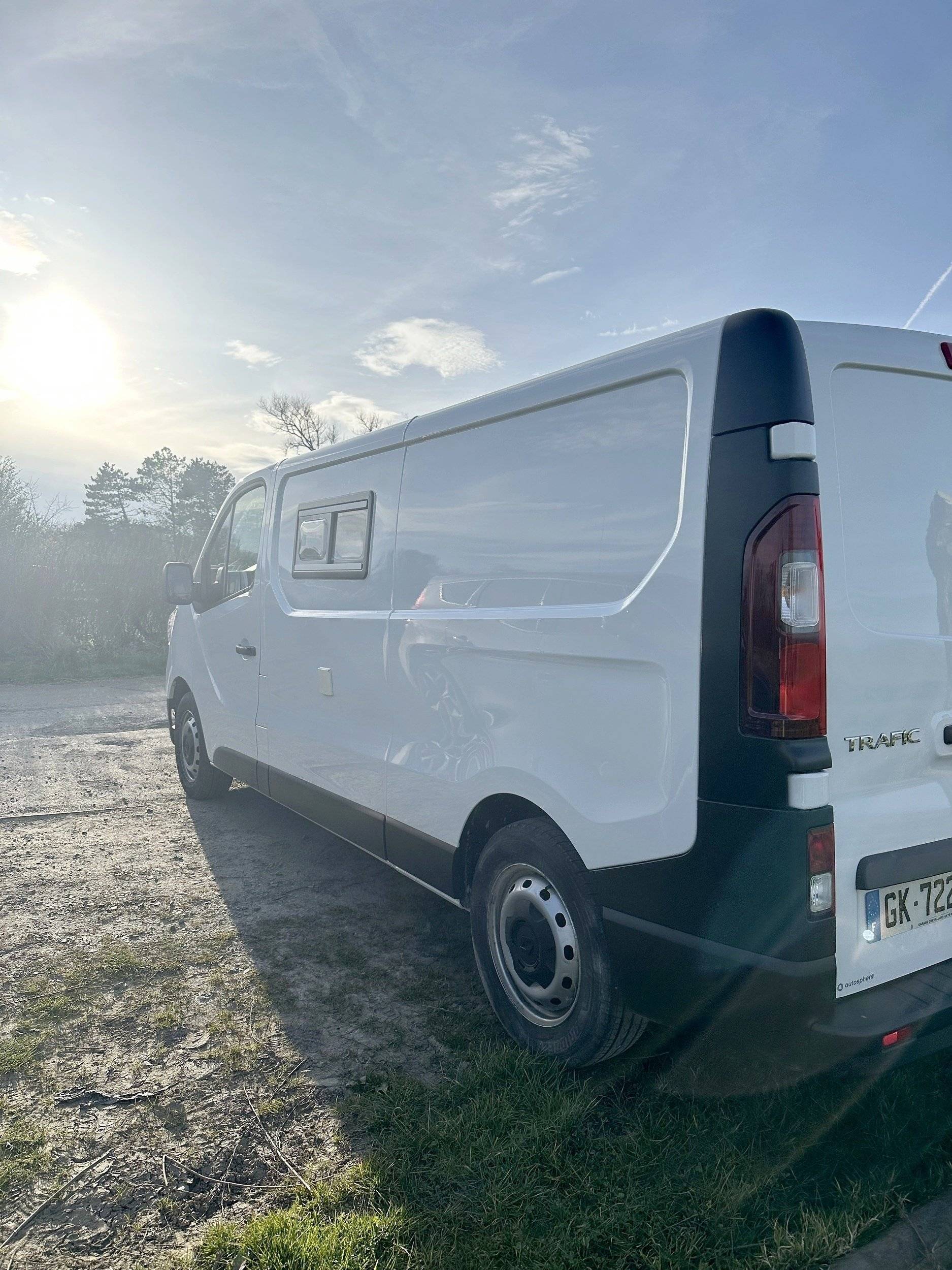 Renault Trafic L2H1 2 l 140 ch