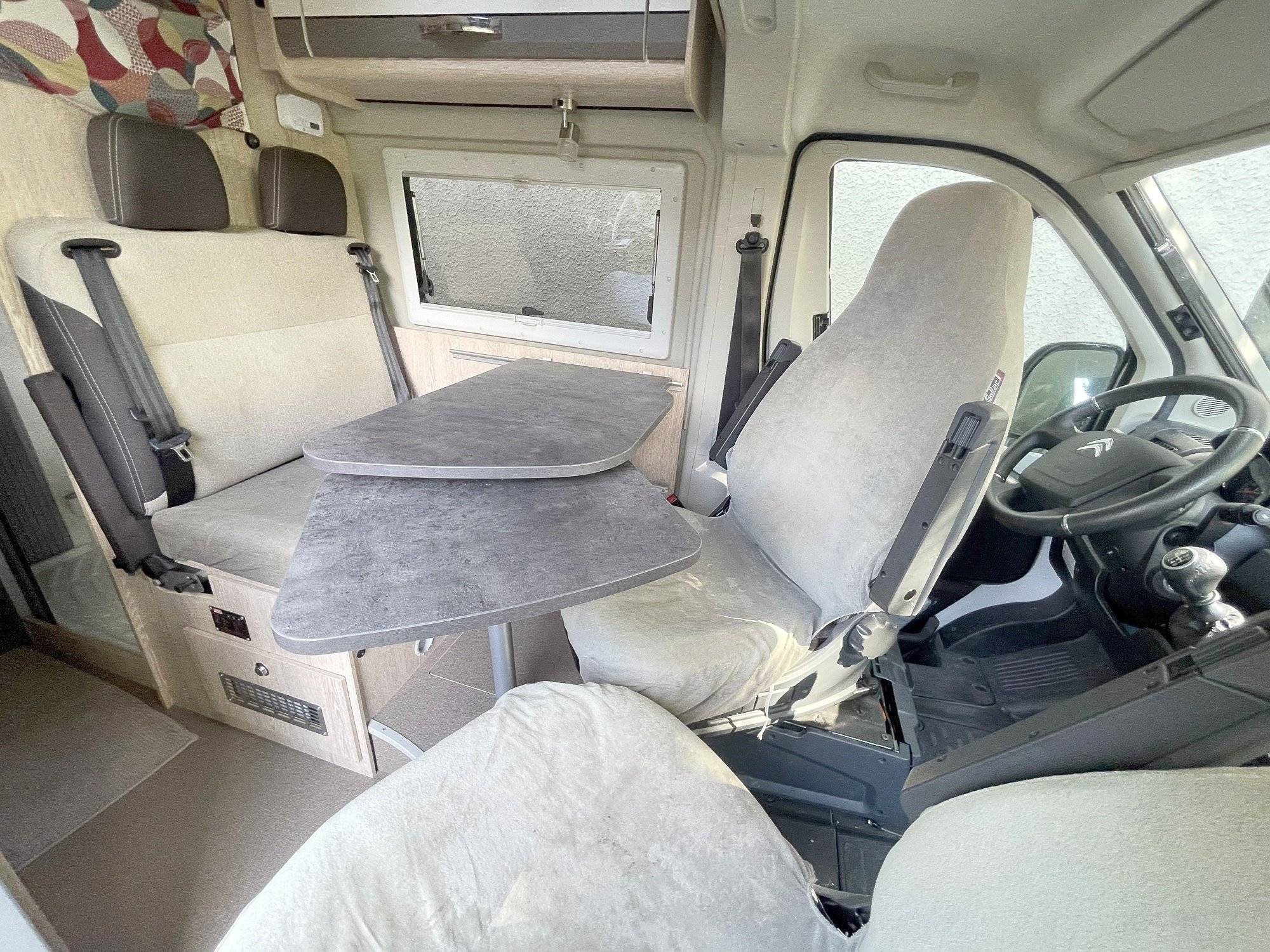 Comedor Citroën Citroën jumper 140 cv - Yescapa