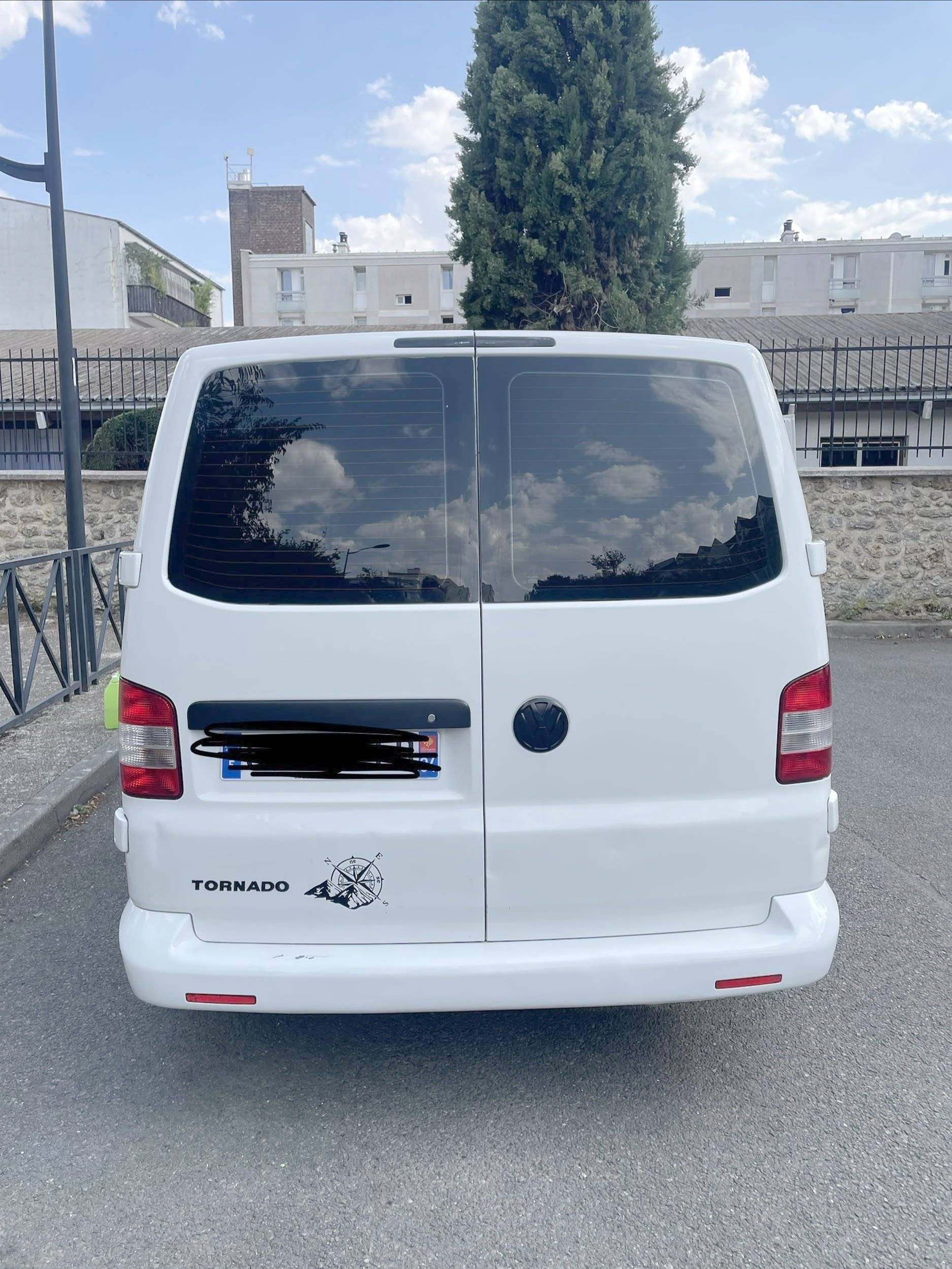 Volkswagen T5 2,5 l 102 ch