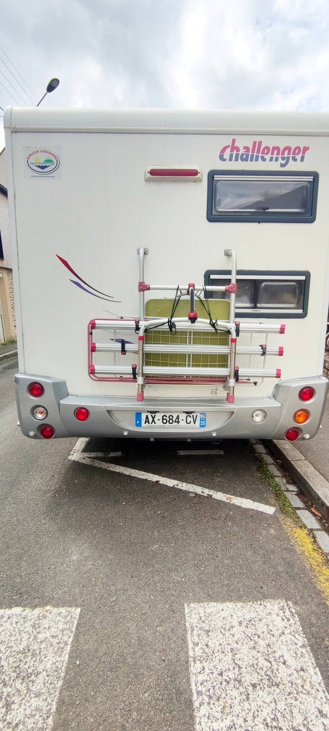 Challenger CHALLENGER GENESIS 43