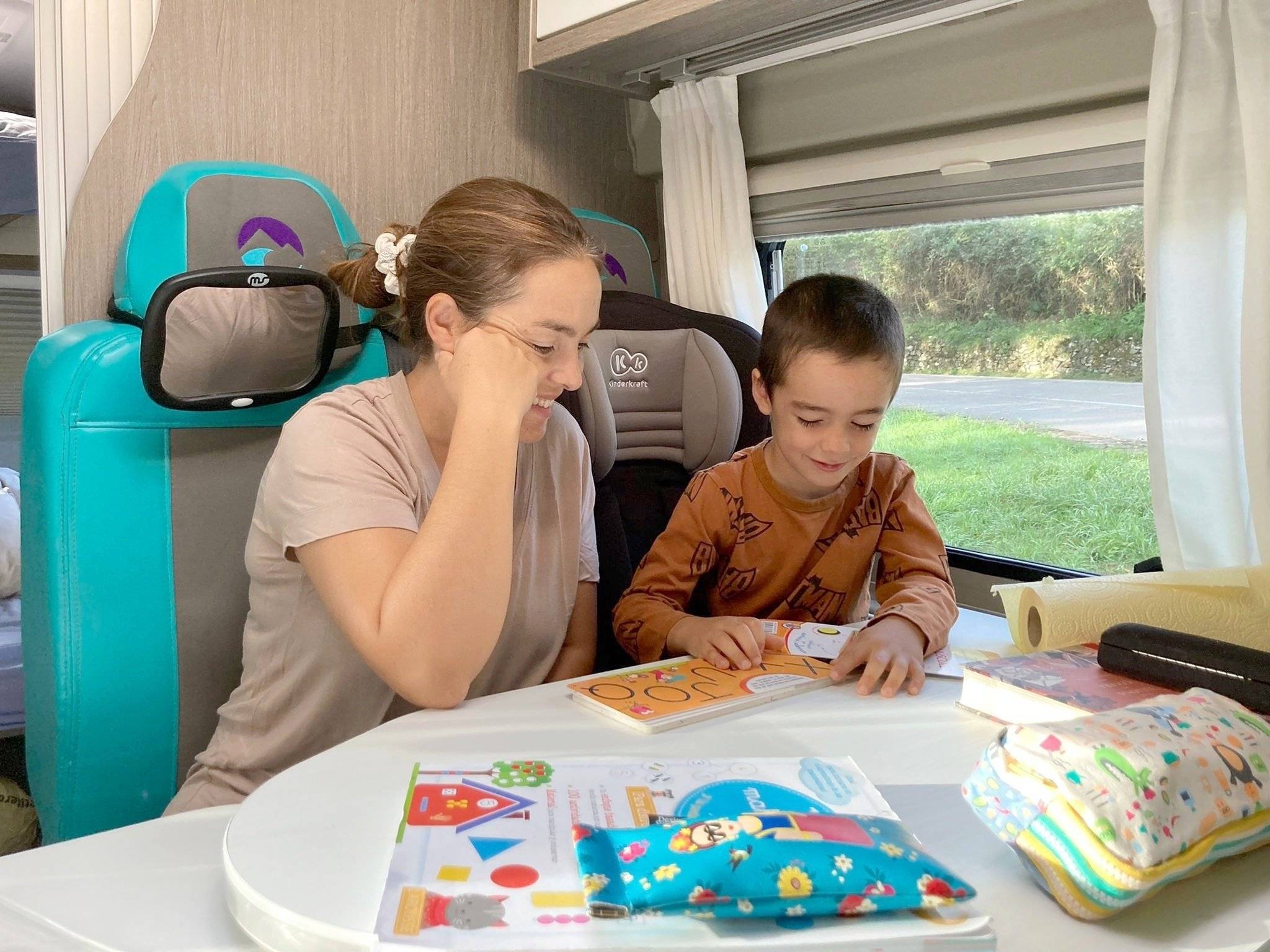 ACTIVANS SURF Family Camper 