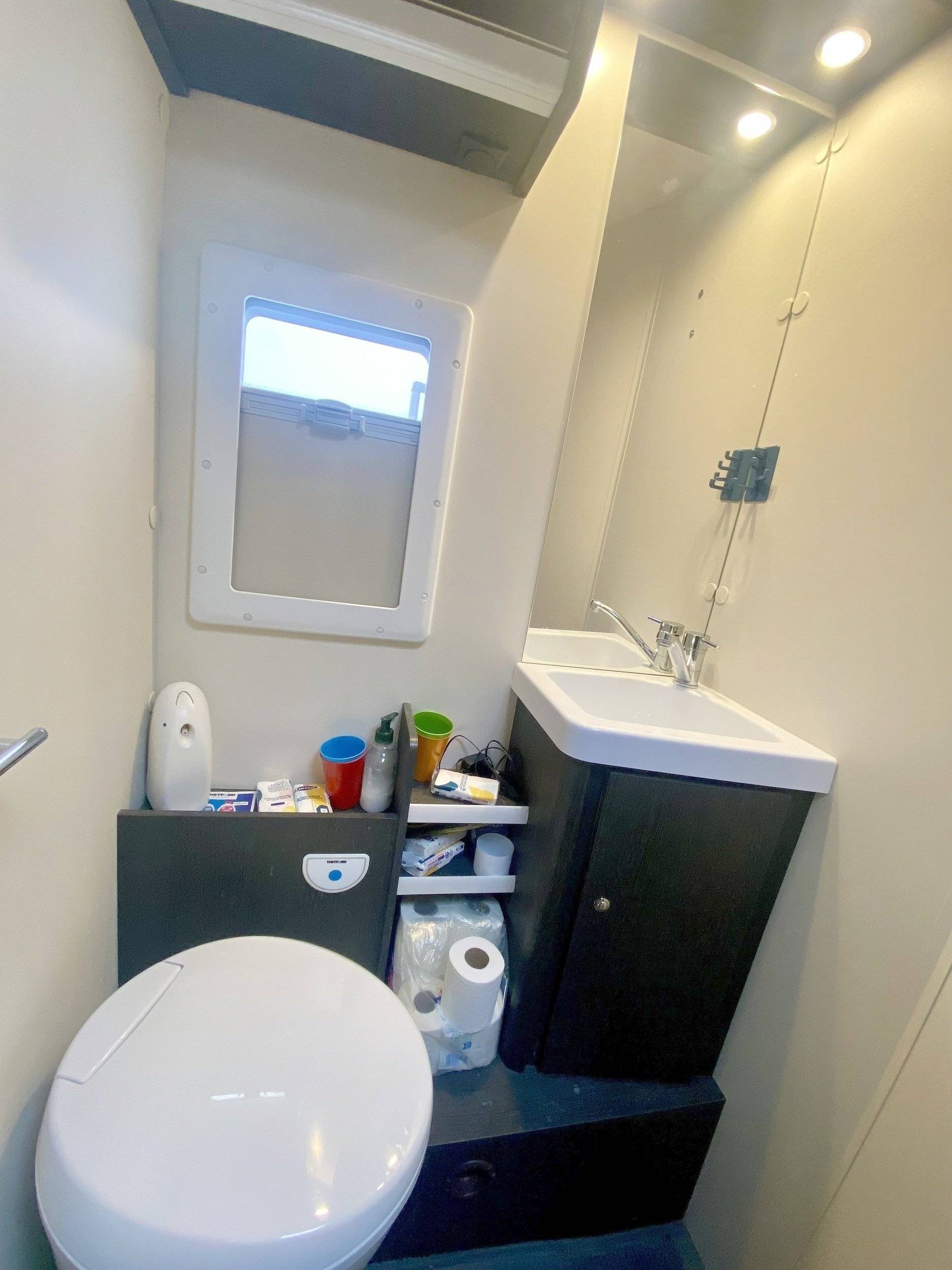 ROLLER TEAM ROLLER TEAM