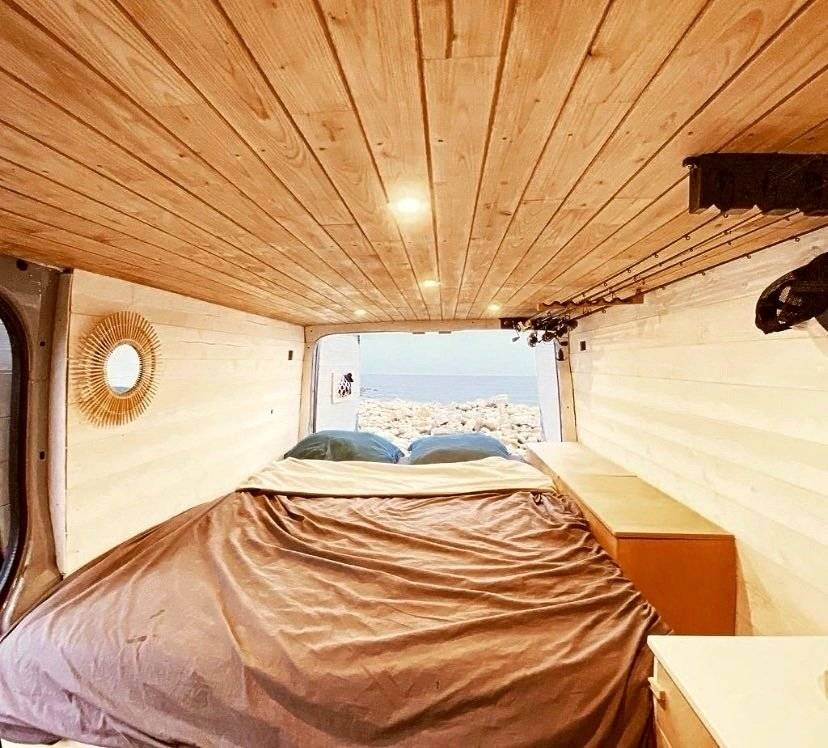 Couchages Volkswagen Crafter 2,5 l 140 ch - Yescapa