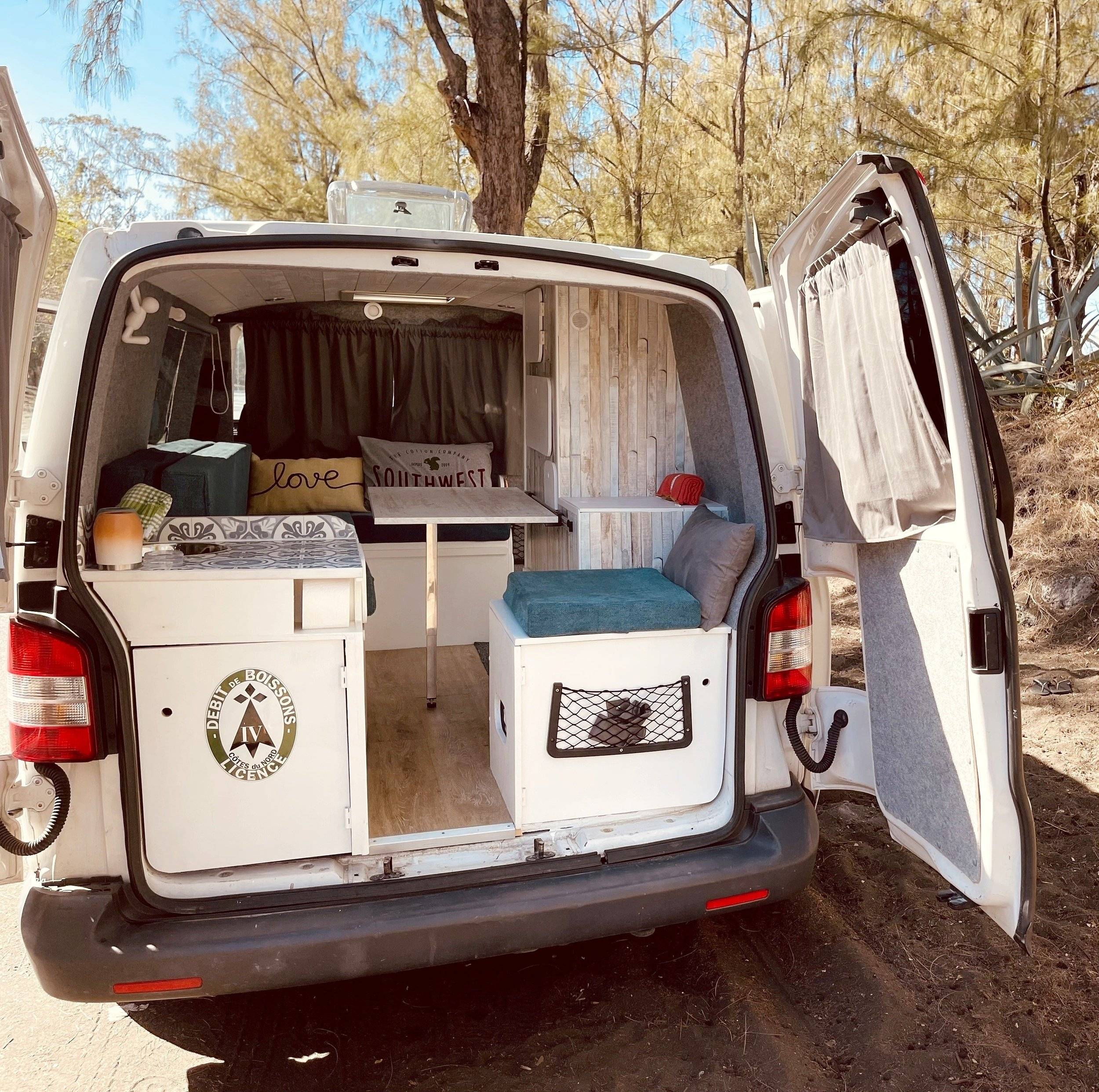 Volkswagen T5 2,0 l 102 ch