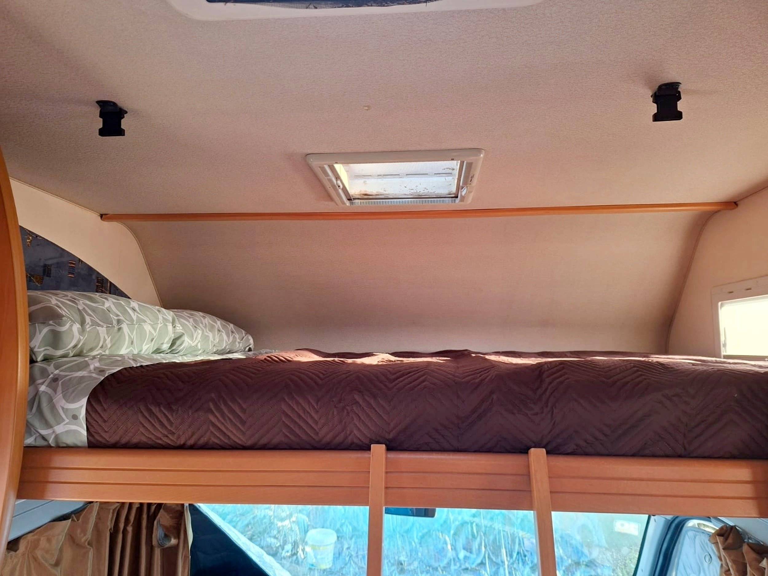 Couchages Citroën Jumper 2,8 HDI 127 cv - Yescapa