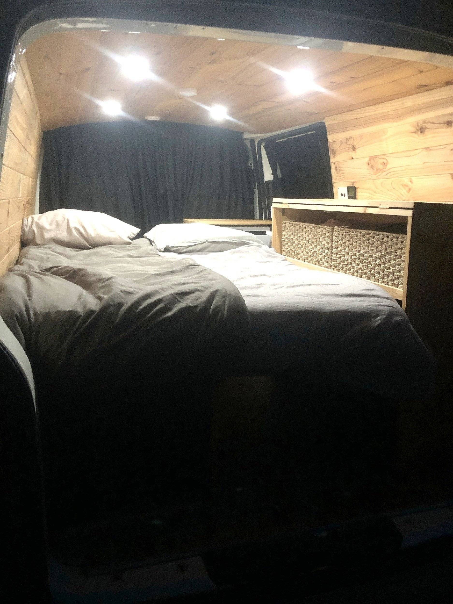 Volkswagen T5 2 l 102 ch