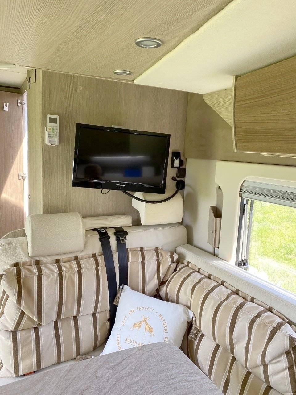 Bürstner ixeo time 586