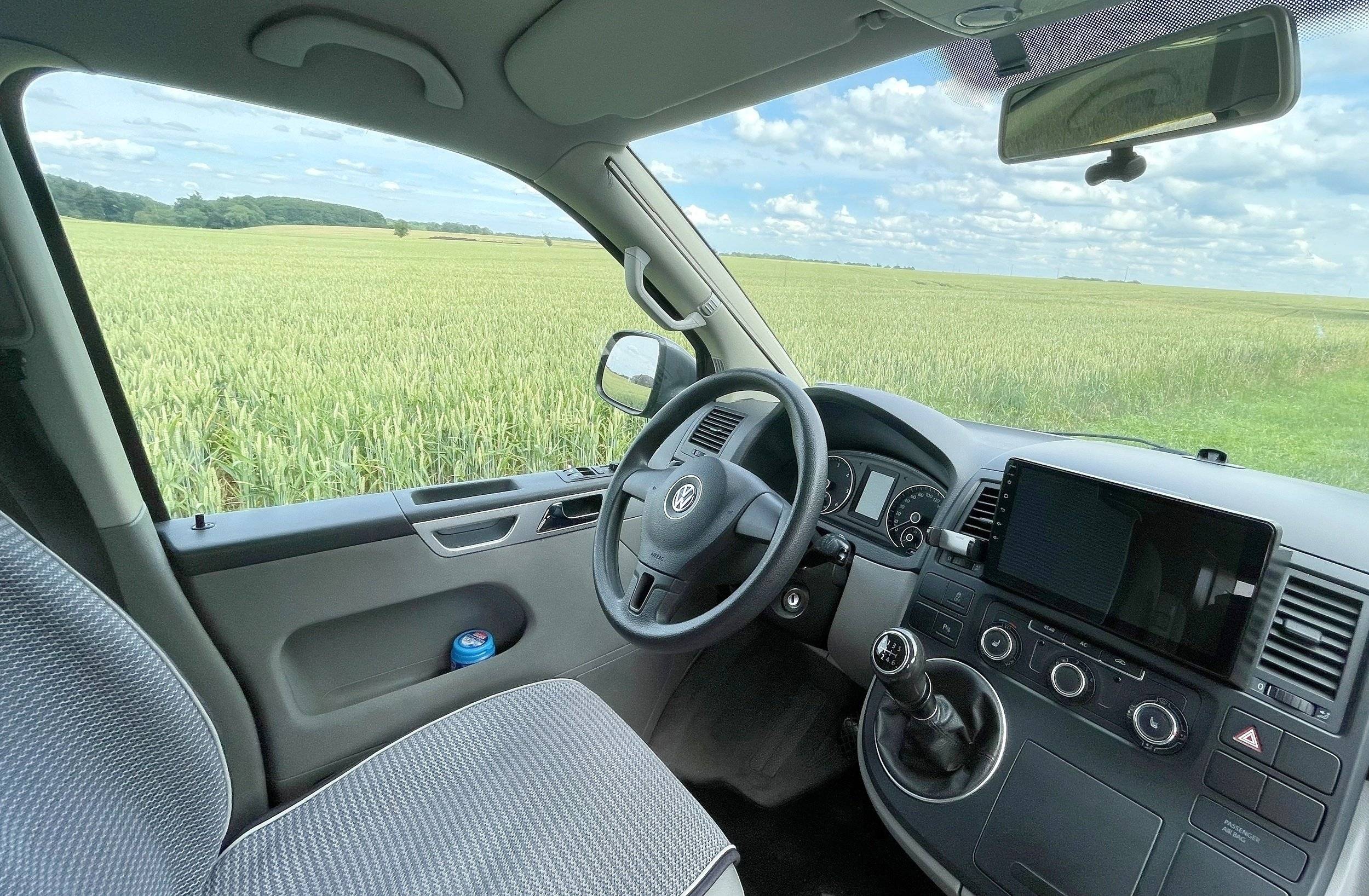 Volkswagen T5 California Coast