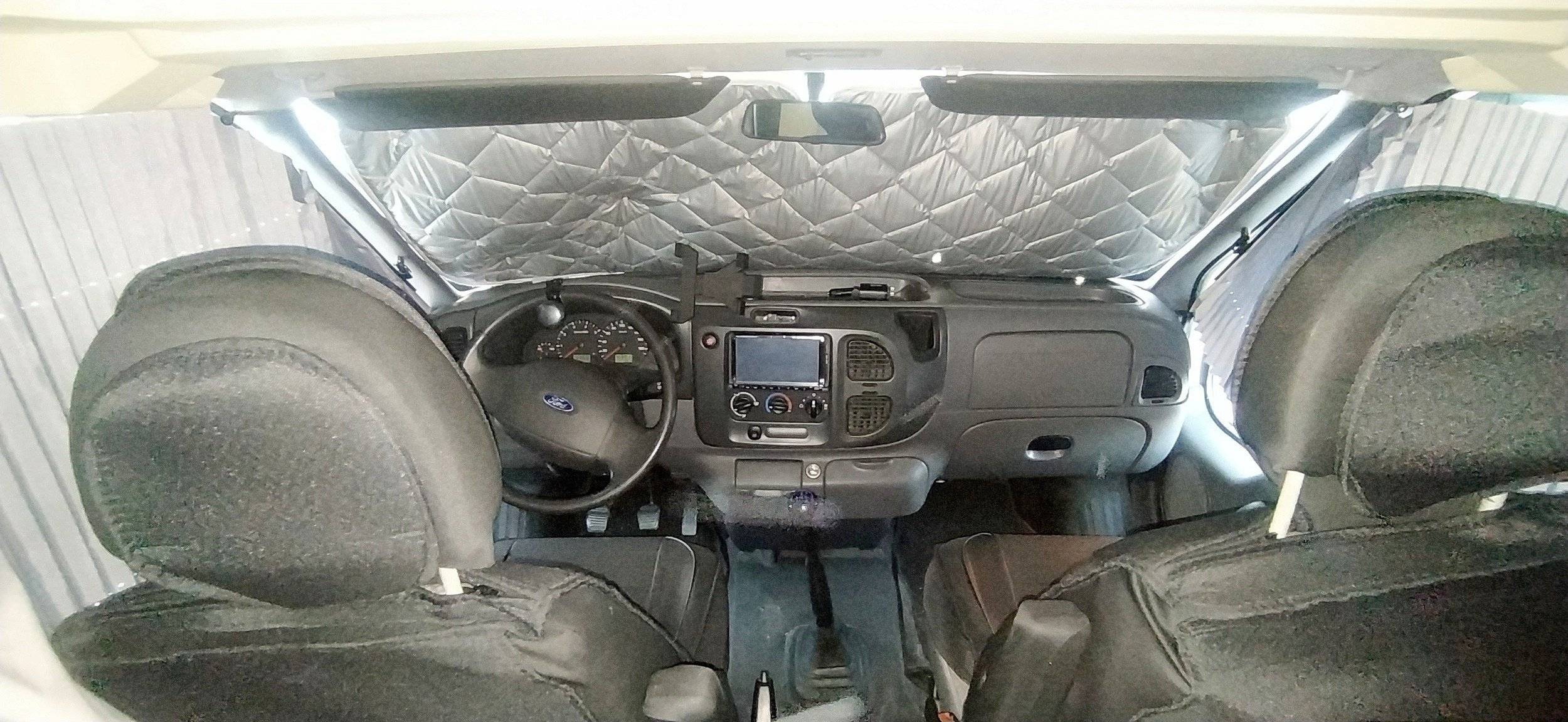 Poste de conduite Ford ford transit - Yescapa