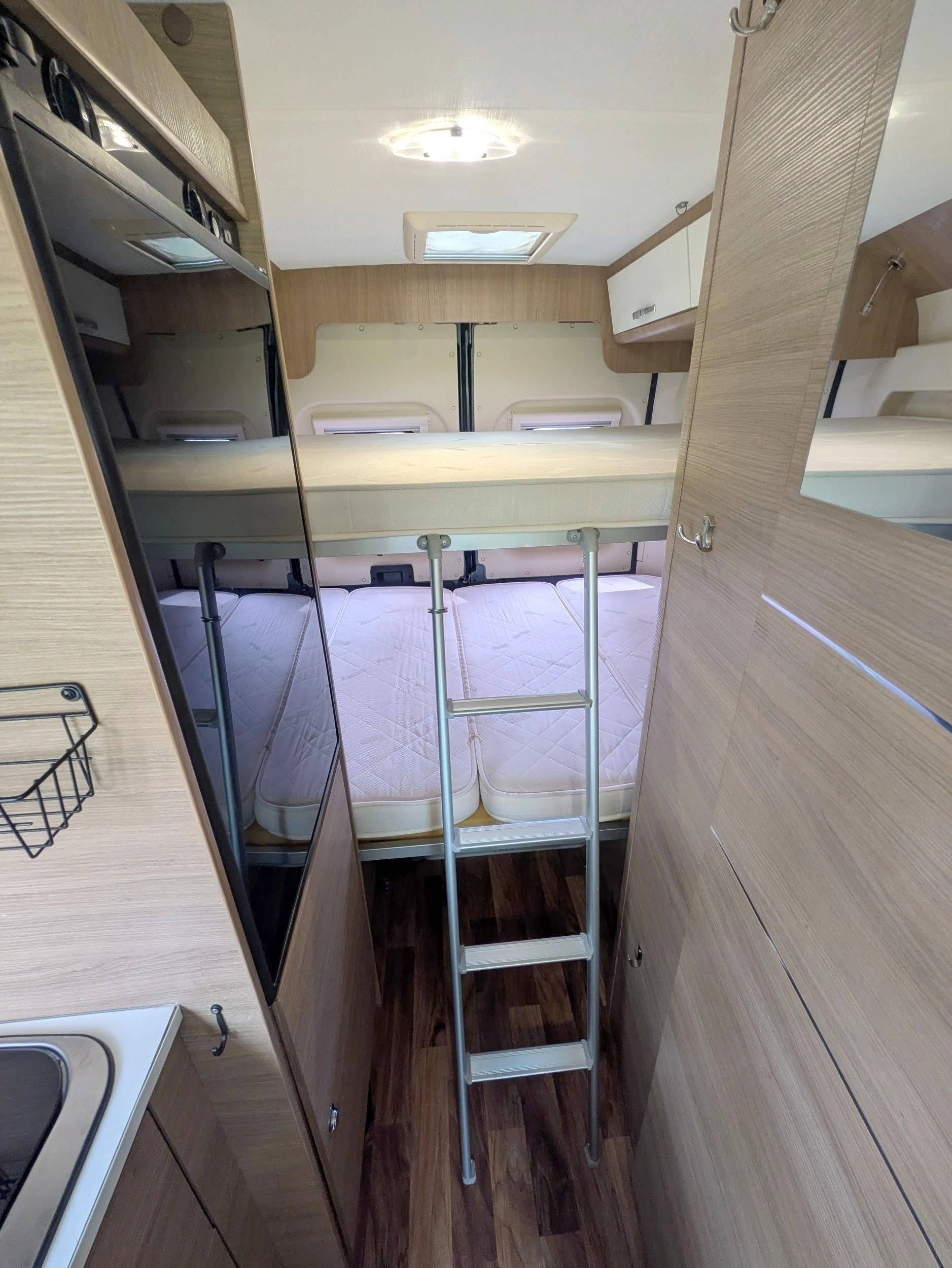 Berth Fiat Ducato 2,3 l Multijet 130 ch. - Yescapa