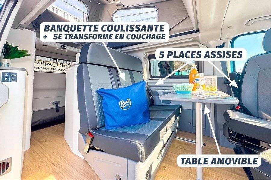 Dining Area Ford - Yescapa