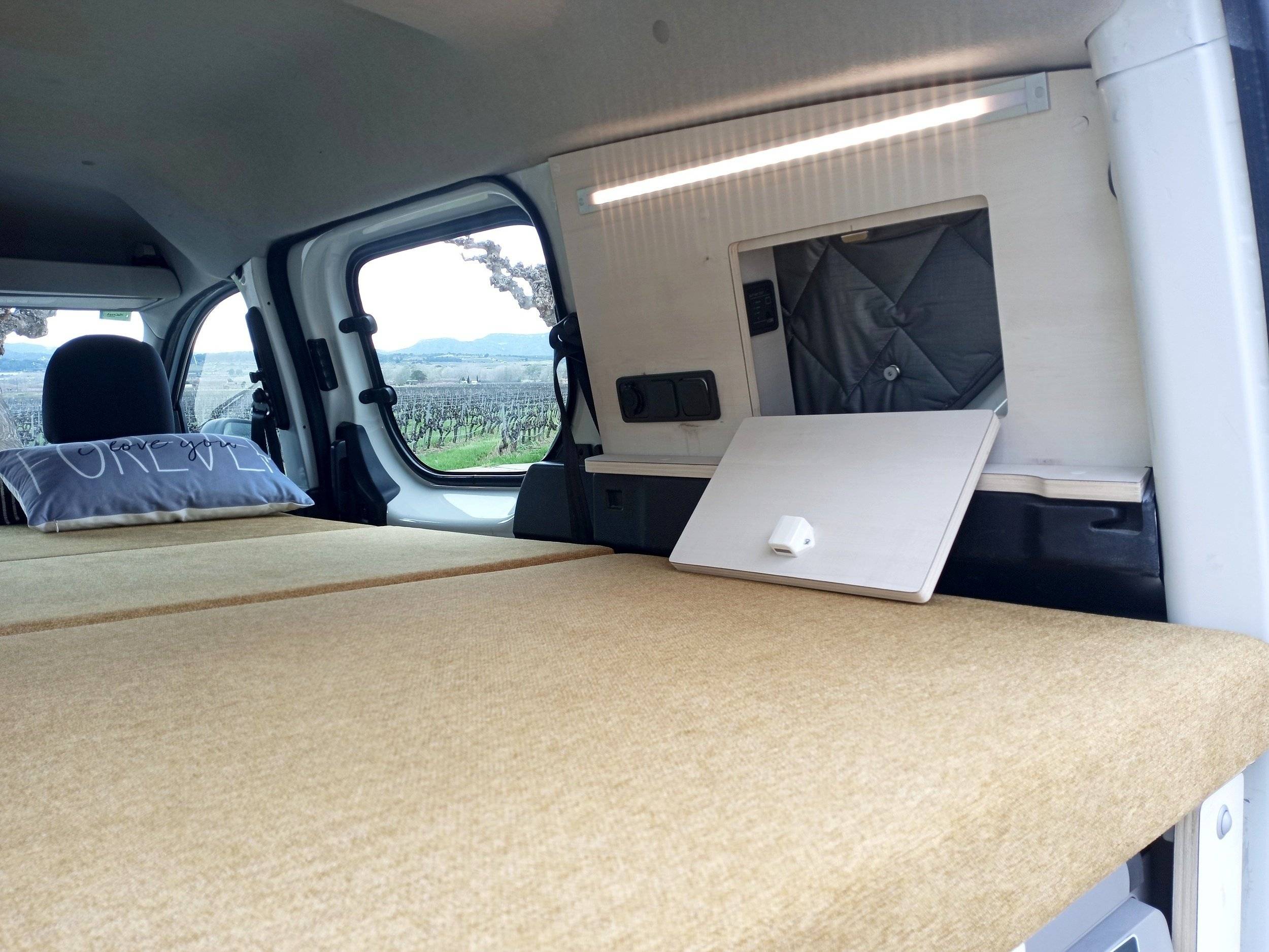 GASENI CAMPERVAN CAMPER- LEO