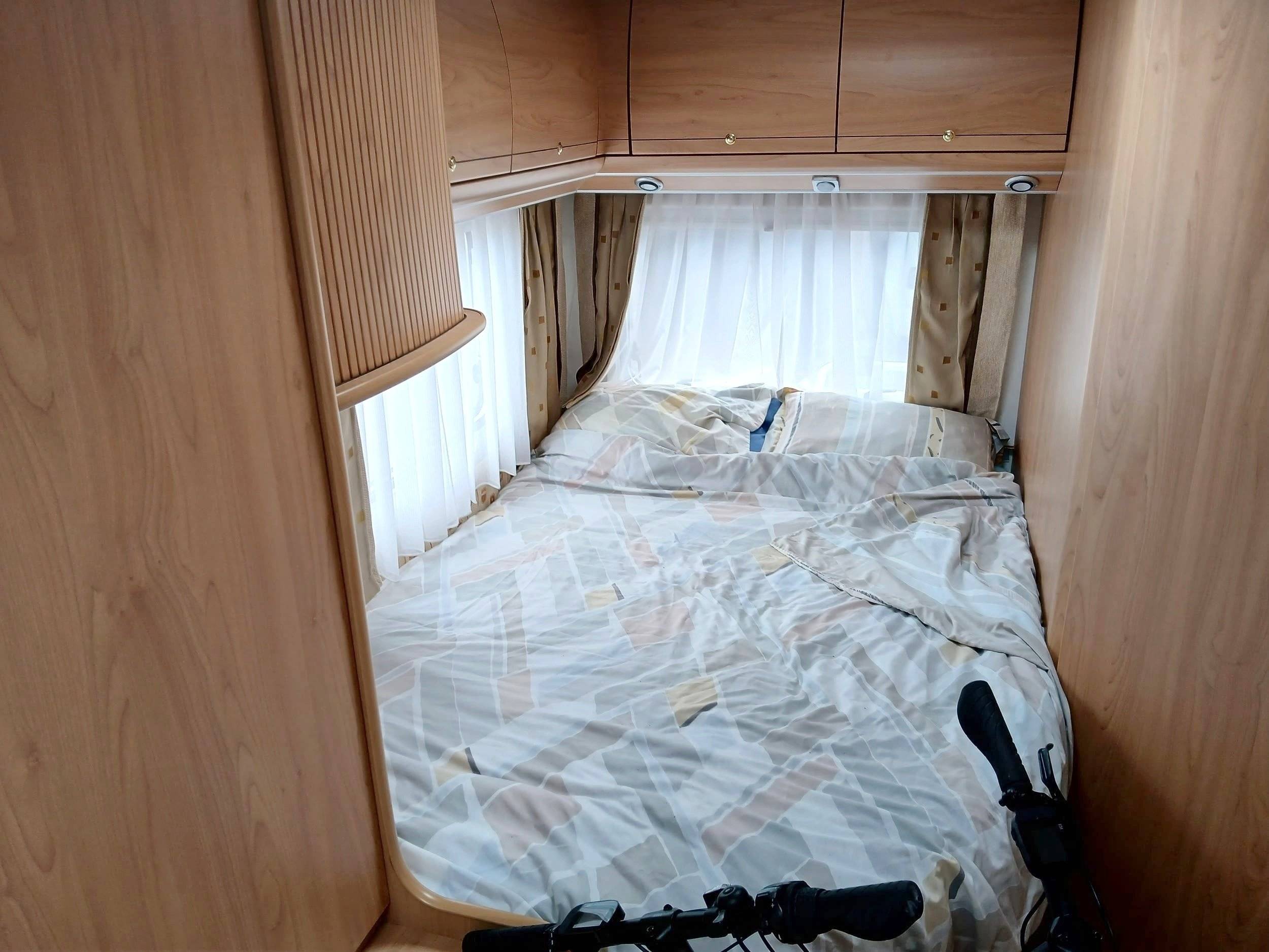 slaapplaatsen Fiat Ducato 2.8 JTD - Yescapa