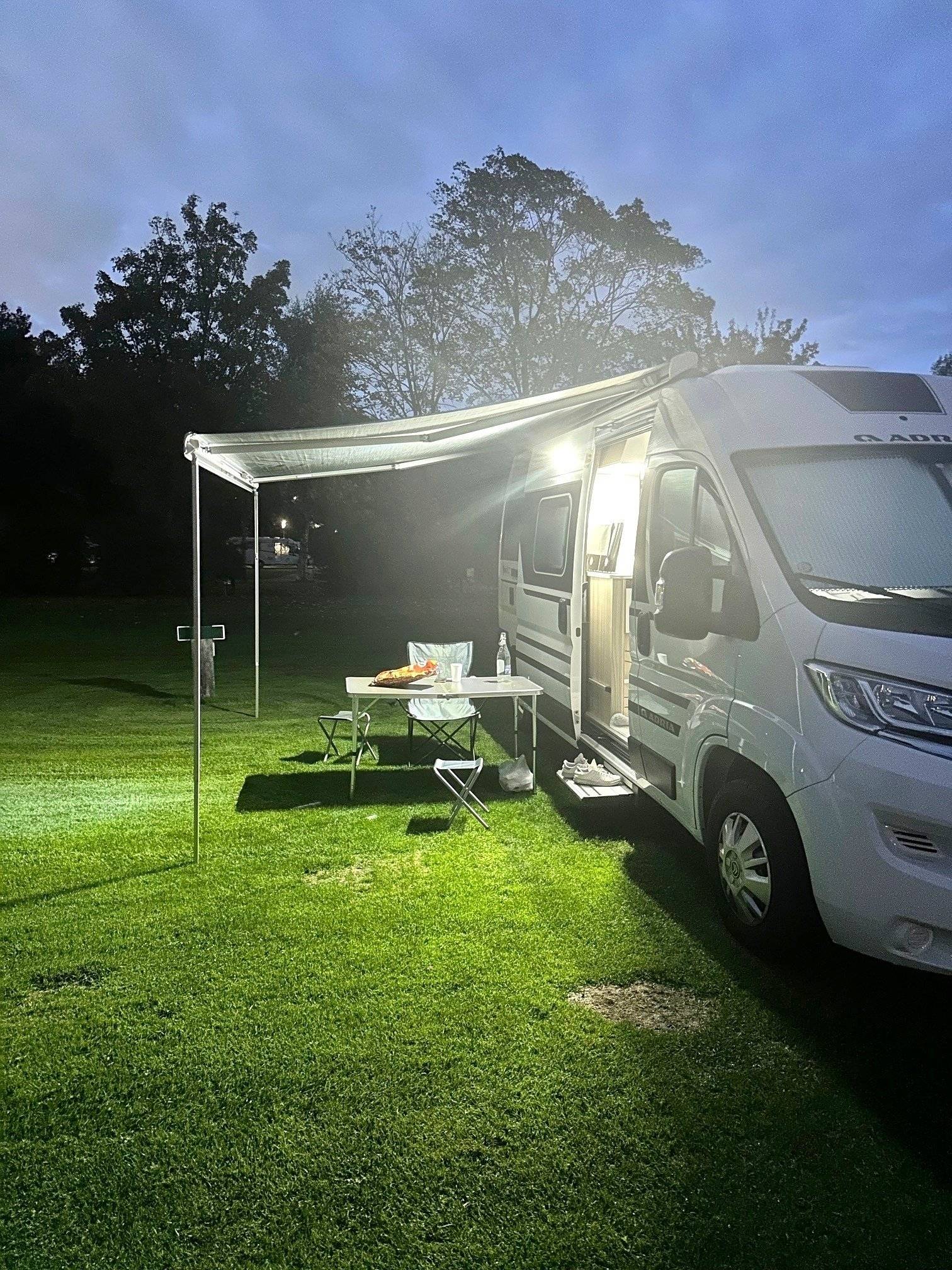 Adria Adria Twin PLUS 600 SPB Family