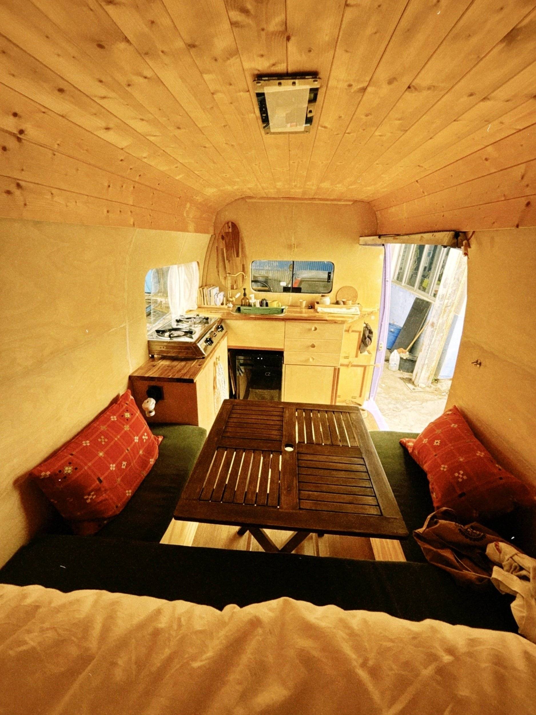 Dining Area Mercedes Campervan - Yescapa