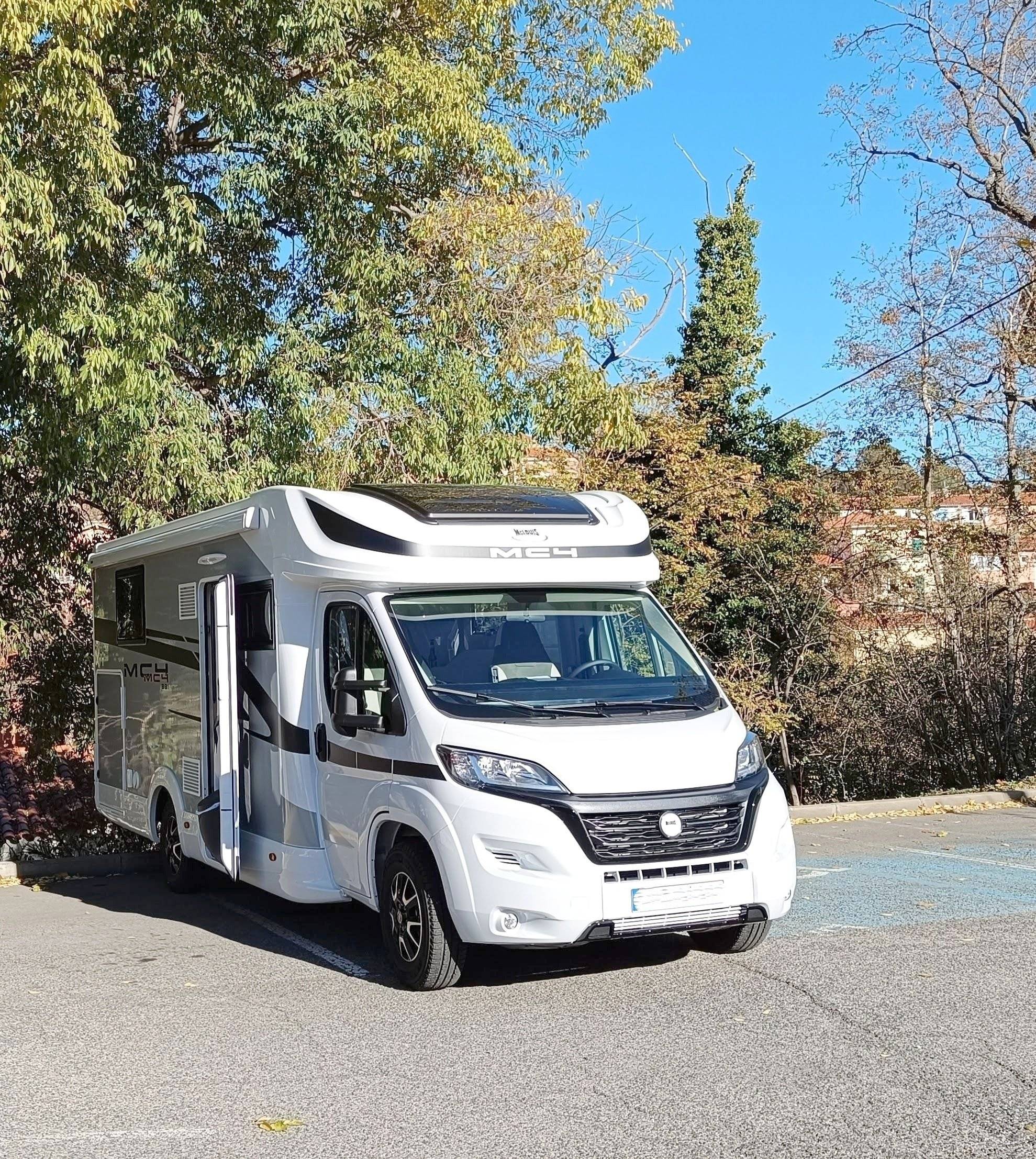 Voorkant 3/4 Fiat Ducato 2,2 l Multijet 130 ch. - Yescapa