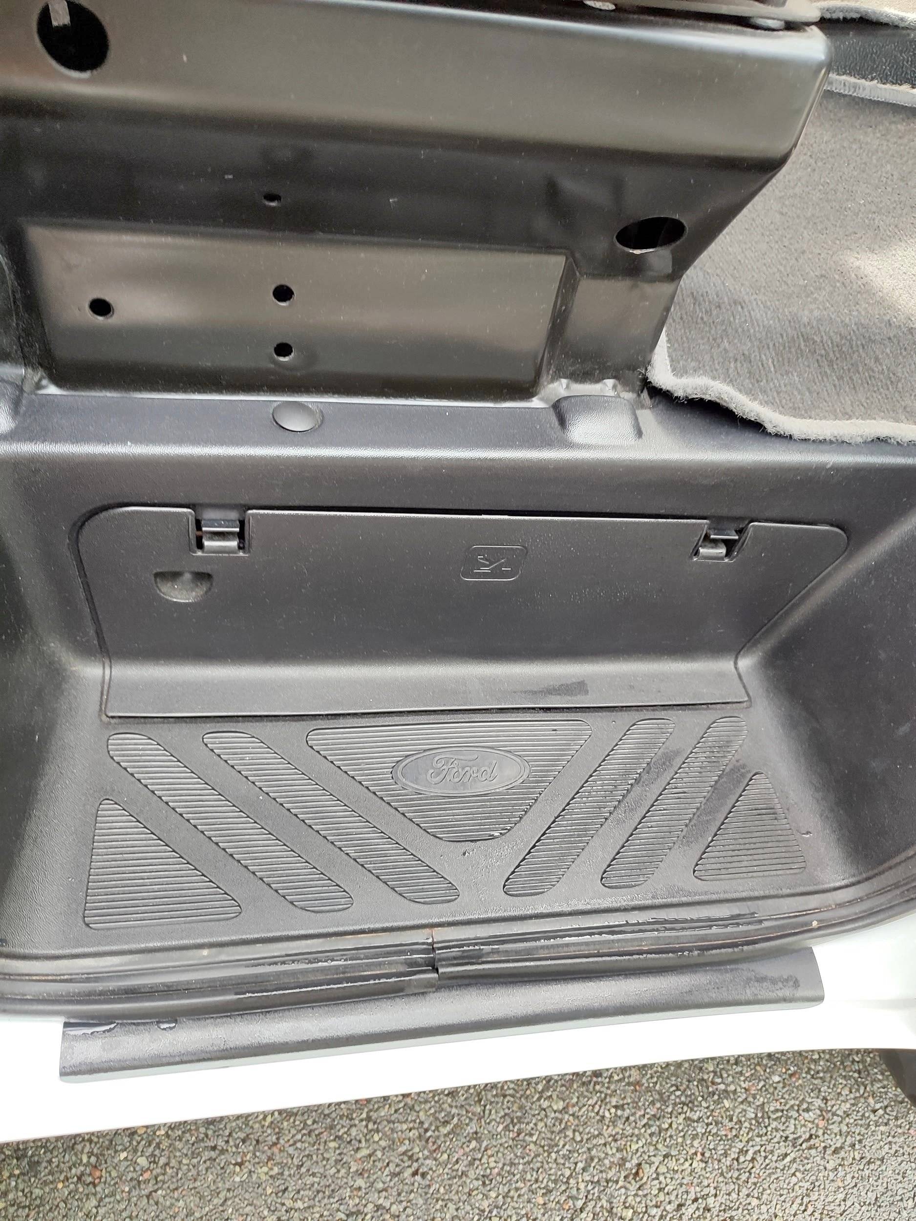 Challenger FORD TRANSIT 140CV